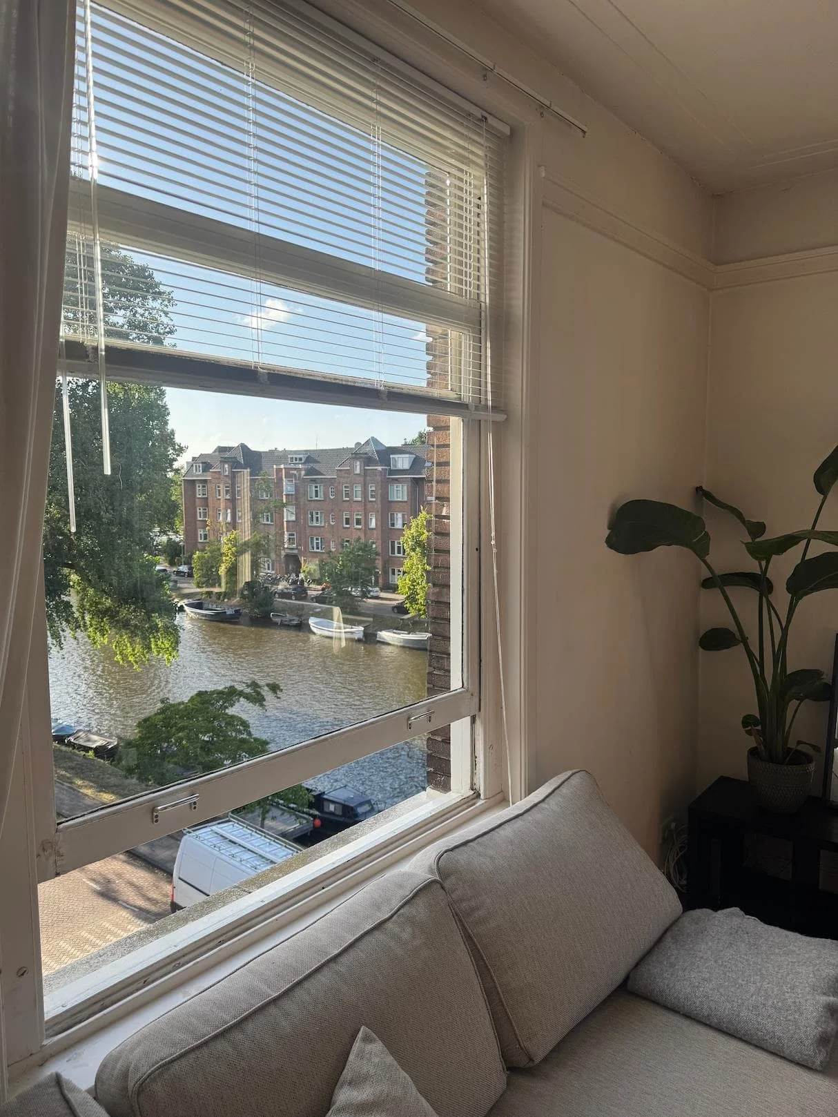 Foto van de Appartement gelegen aan de Amstelkade in Amsterdam