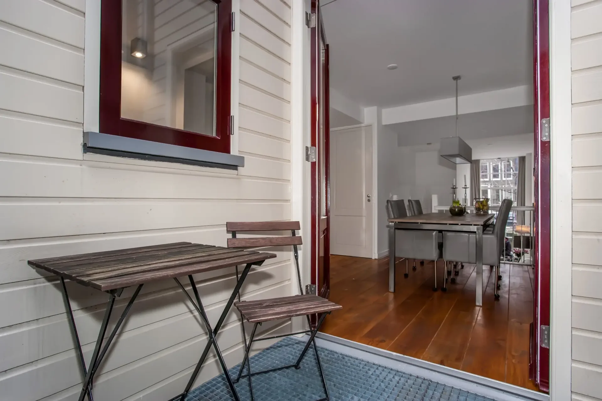 Foto van de Appartement gelegen aan de Oudezijds Voorburgwal in Amsterdam