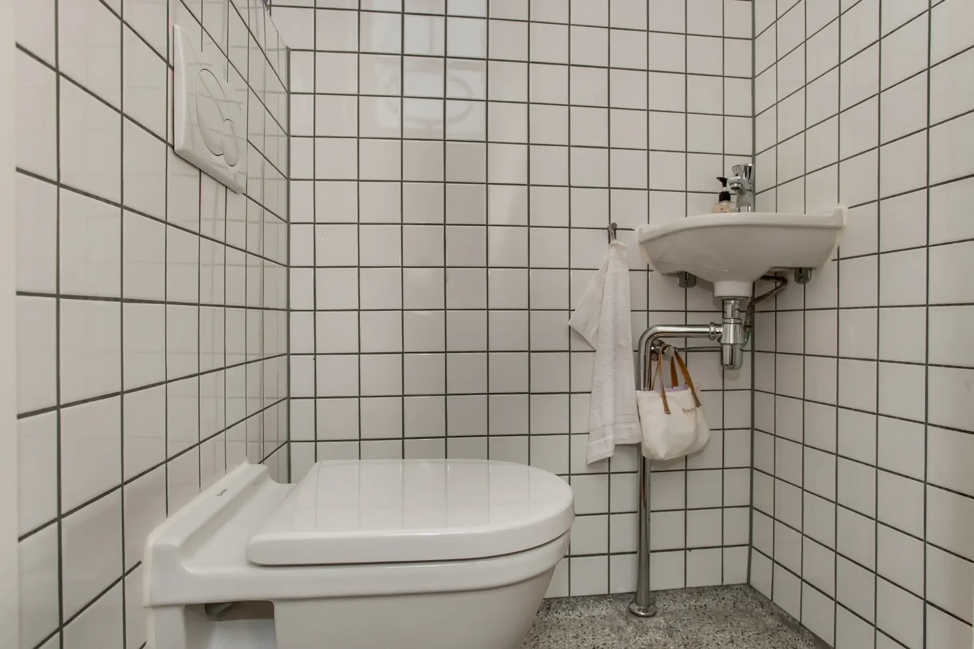Foto van de Appartement gelegen aan de Oudezijds Voorburgwal in Amsterdam