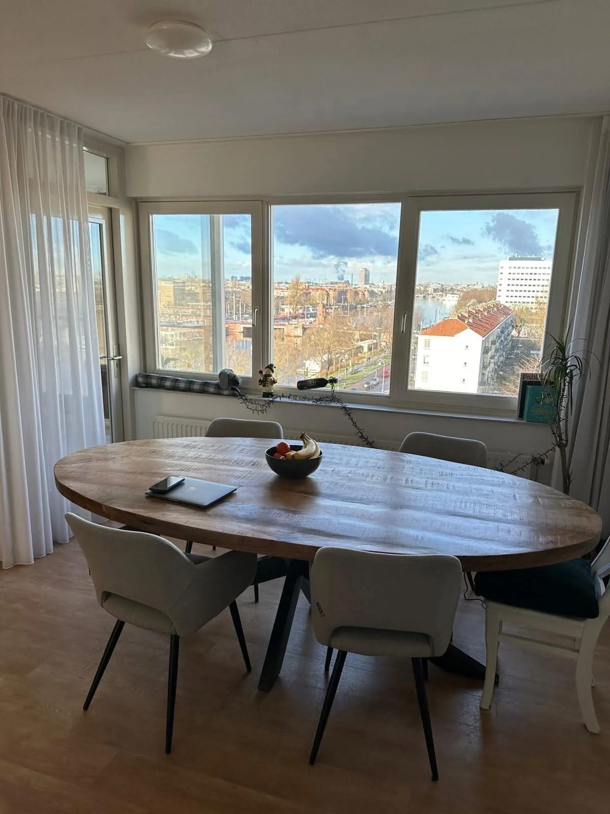 Foto van de Kamer gelegen aan de Omval in Amsterdam