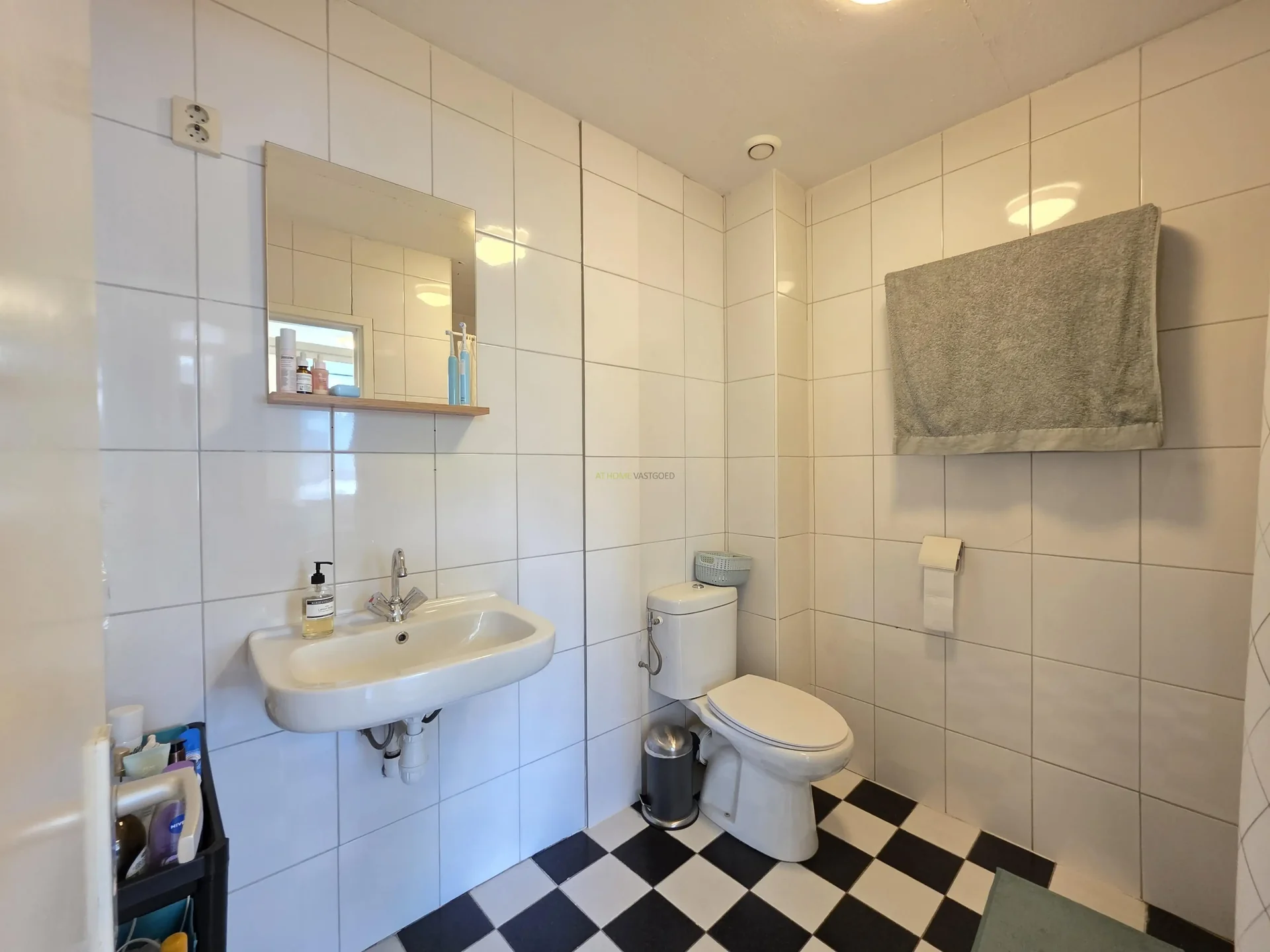 Foto van de Appartement gelegen aan de Joost van Geelstraat in Rotterdam