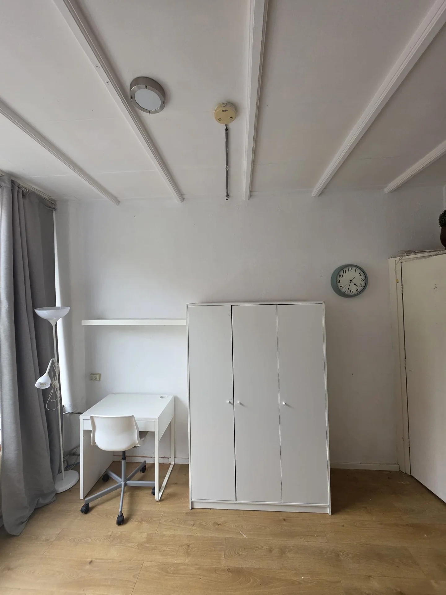 Foto van de Kamer gelegen aan de Van Lennepstraat in Utrecht