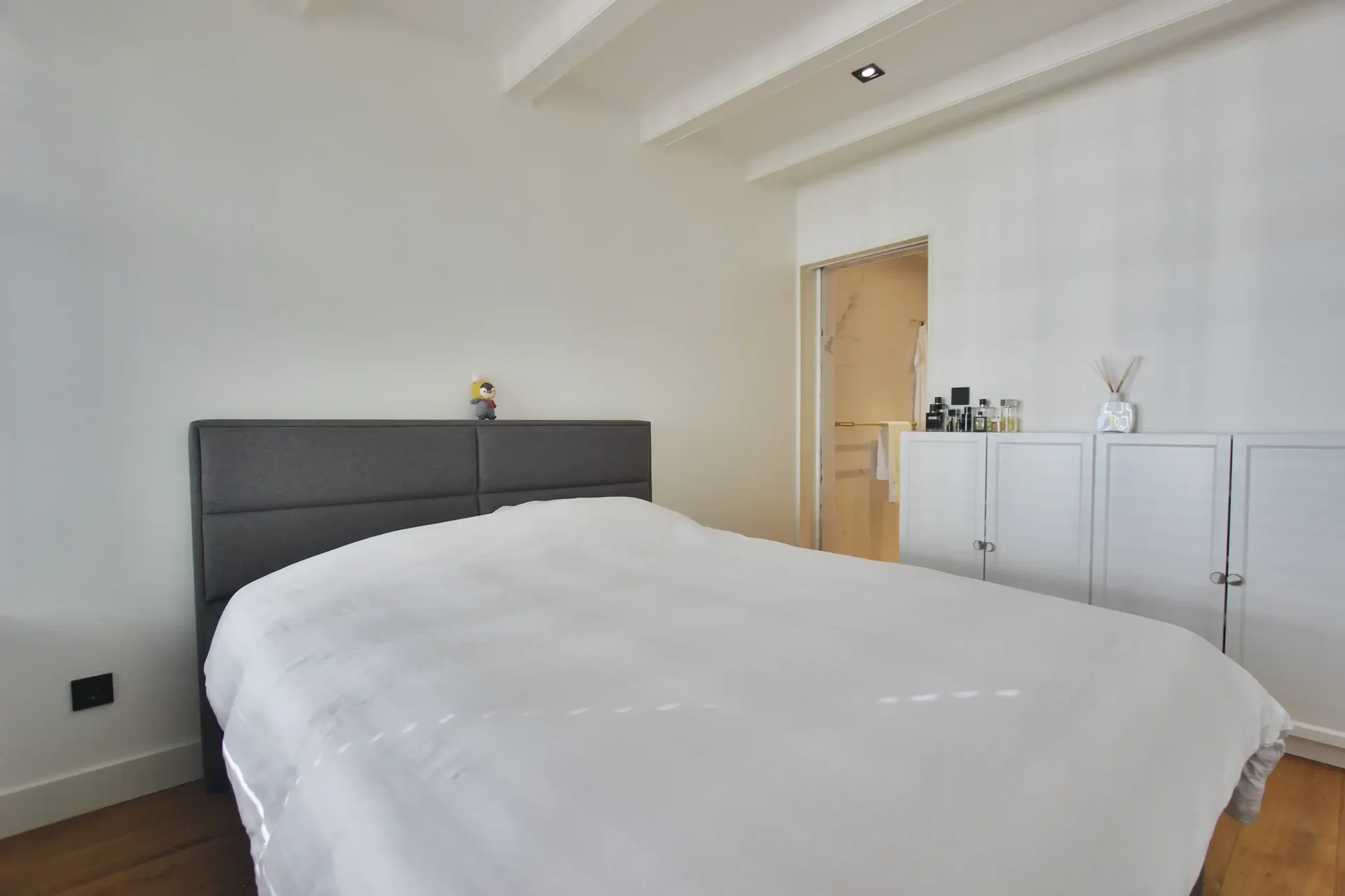 Foto van de Appartement gelegen aan de Tuinstraat in Amsterdam