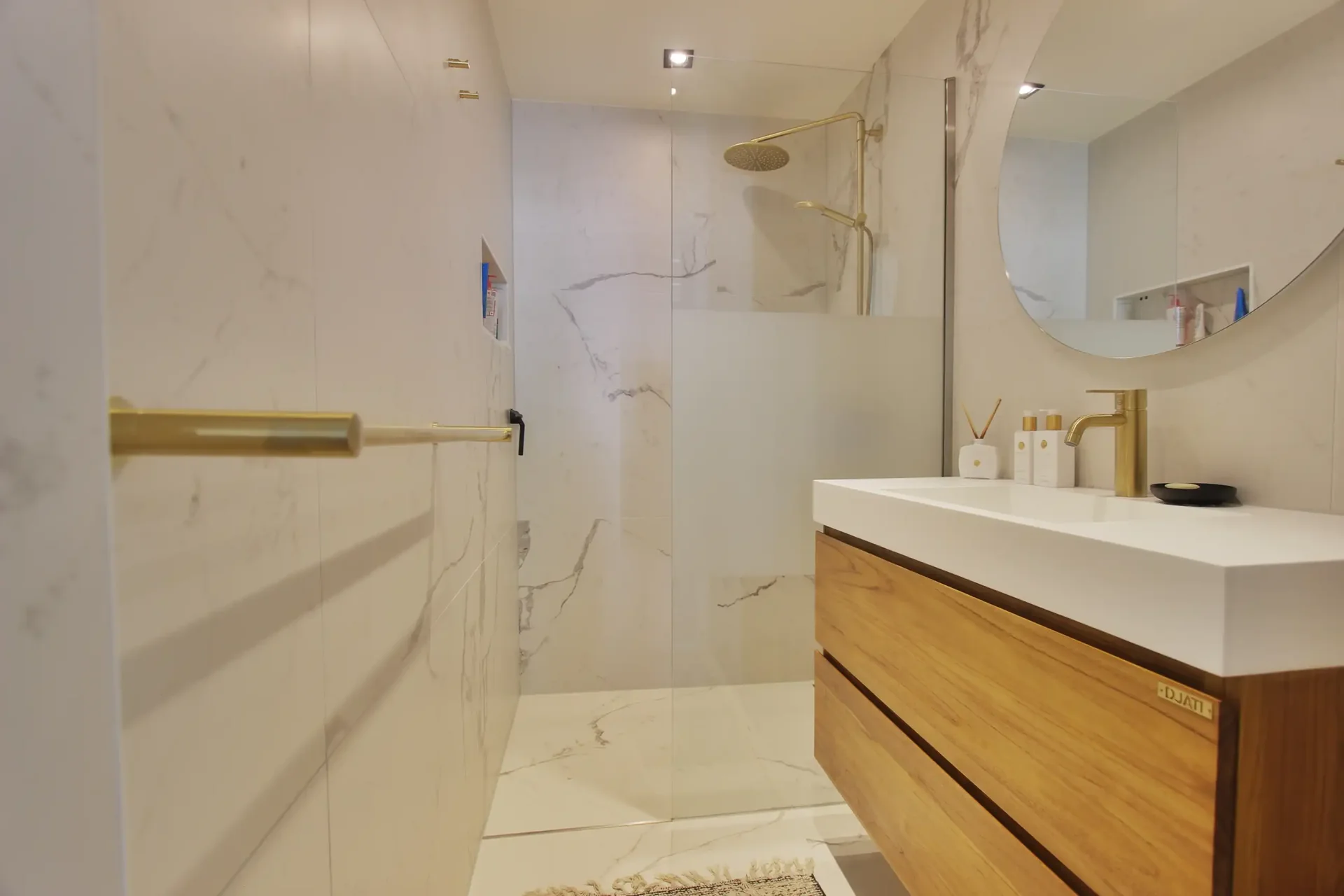 Foto van de Appartement gelegen aan de Tuinstraat in Amsterdam