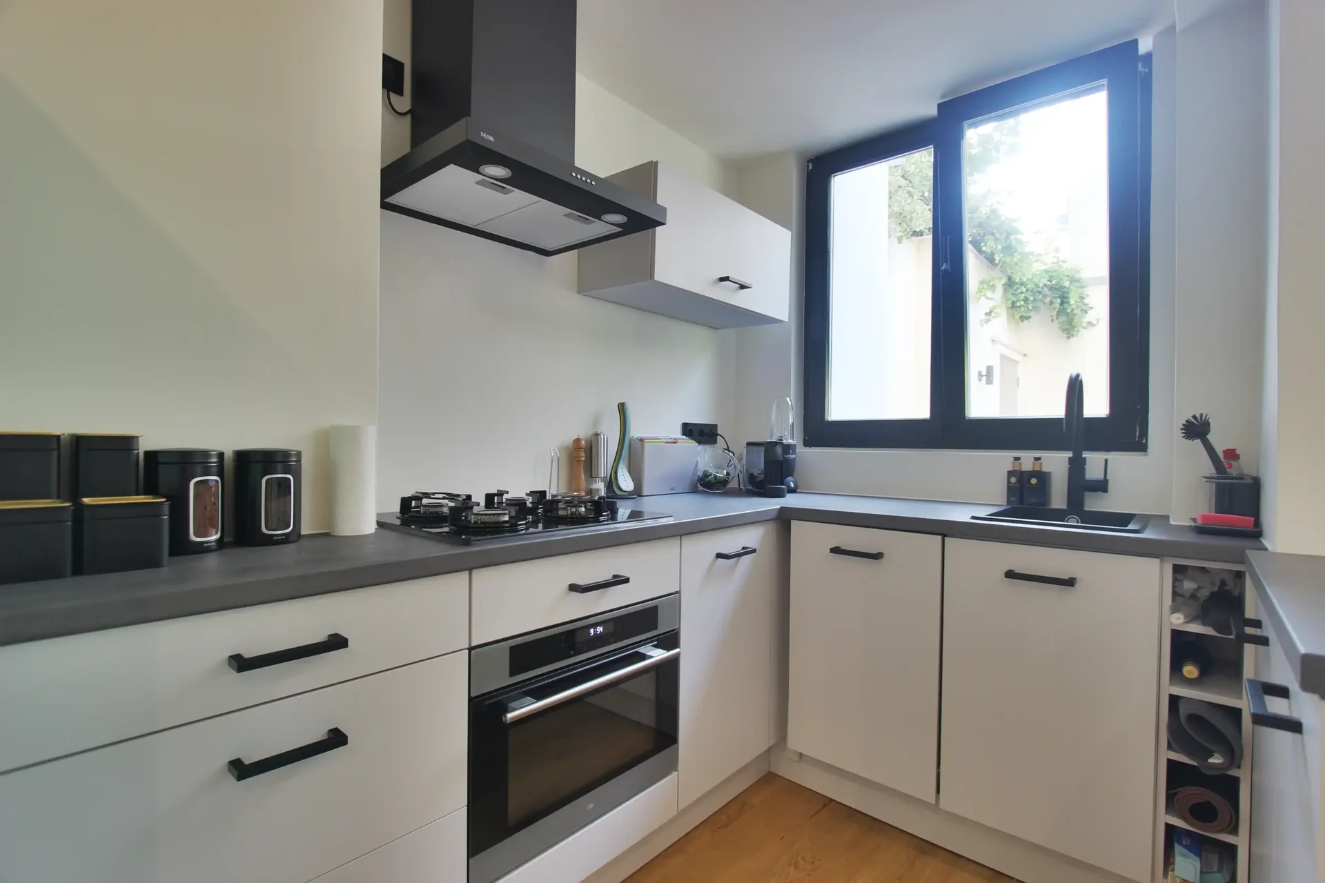 Foto van de Appartement gelegen aan de Tuinstraat in Amsterdam