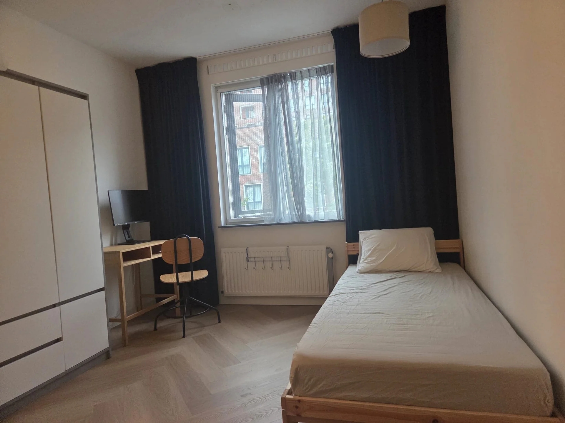 Foto van de Studio gelegen aan de Claus van Amsbergstraat in Amsterdam