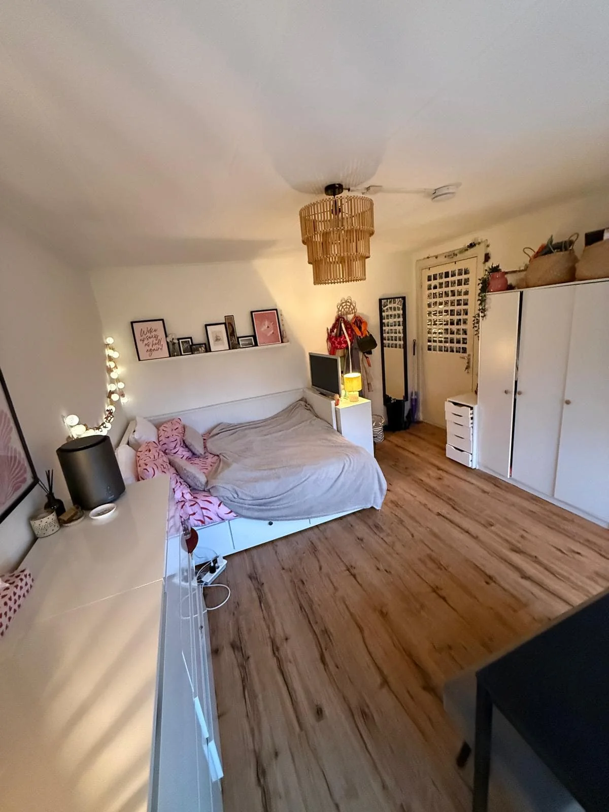 geblurde versie van de foto als achtergrond