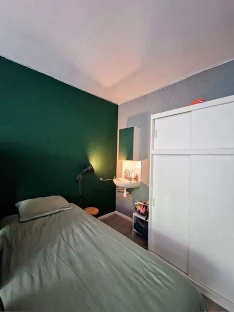 Foto van de Kamer gelegen aan de Volendamlaan in Den Haag
