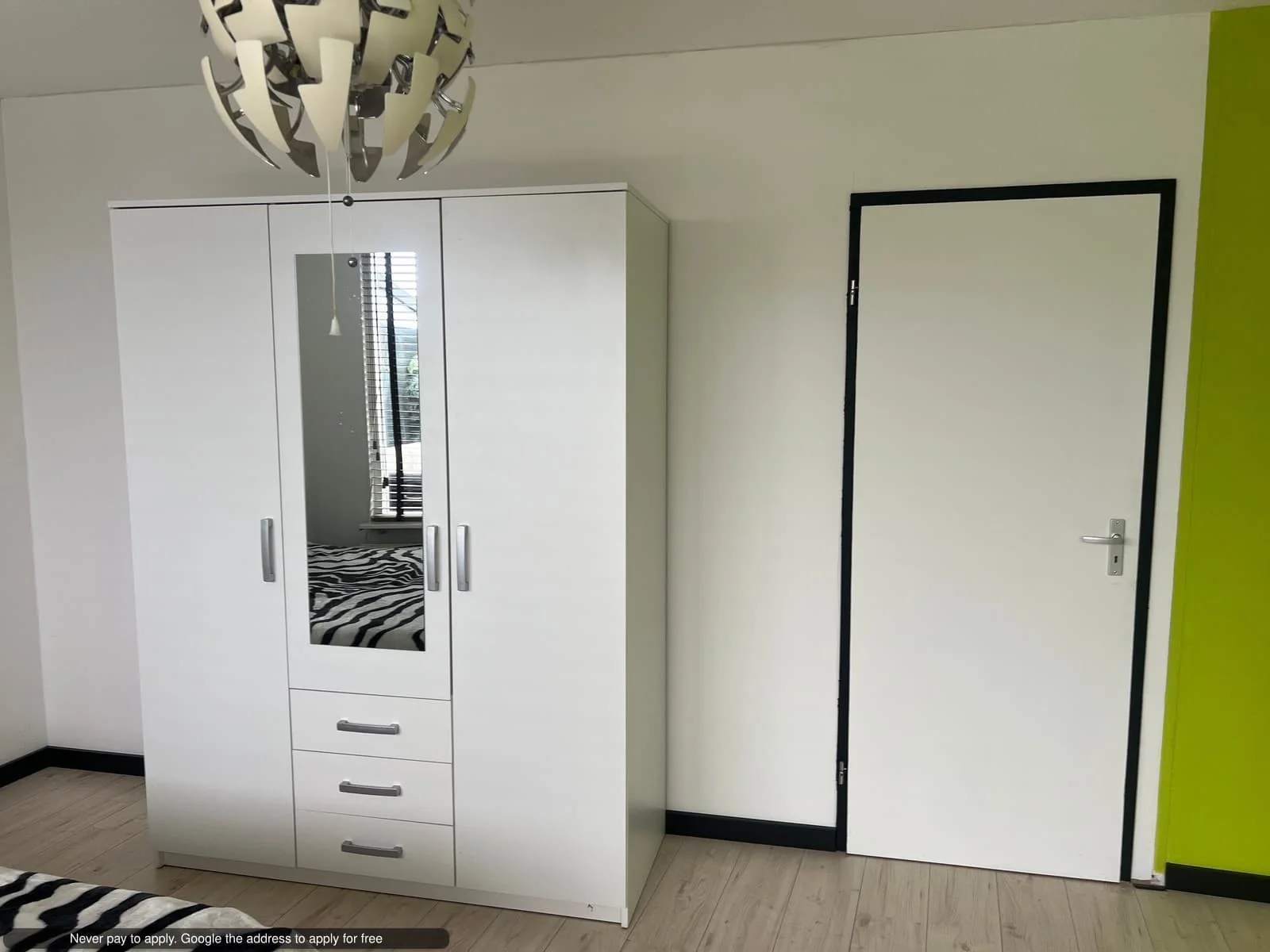 geblurde versie van de foto als achtergrond