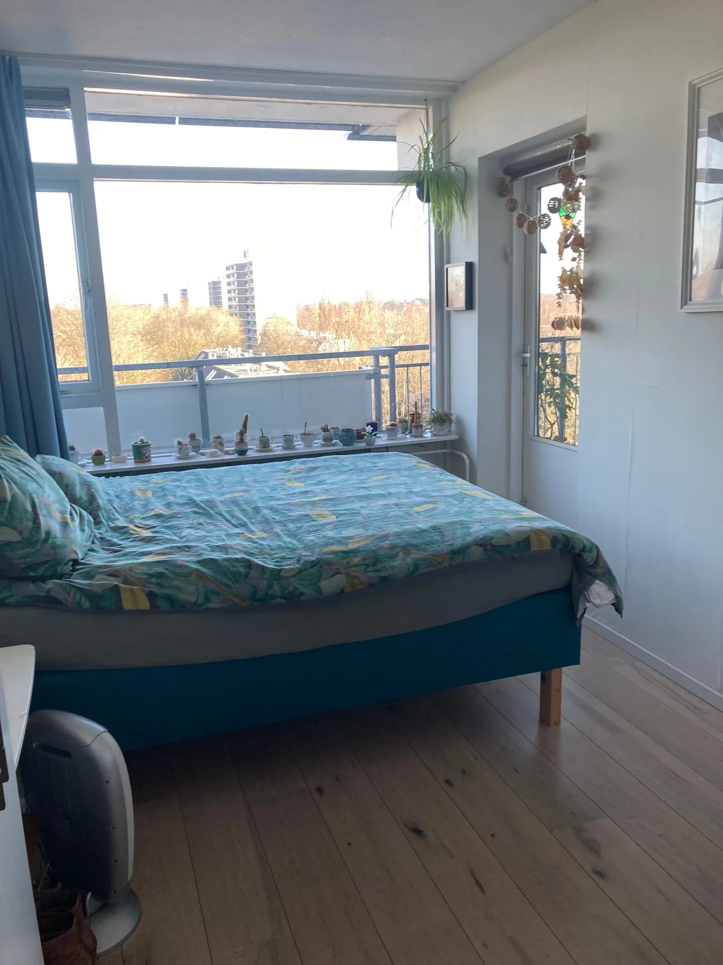 geblurde versie van de foto als achtergrond