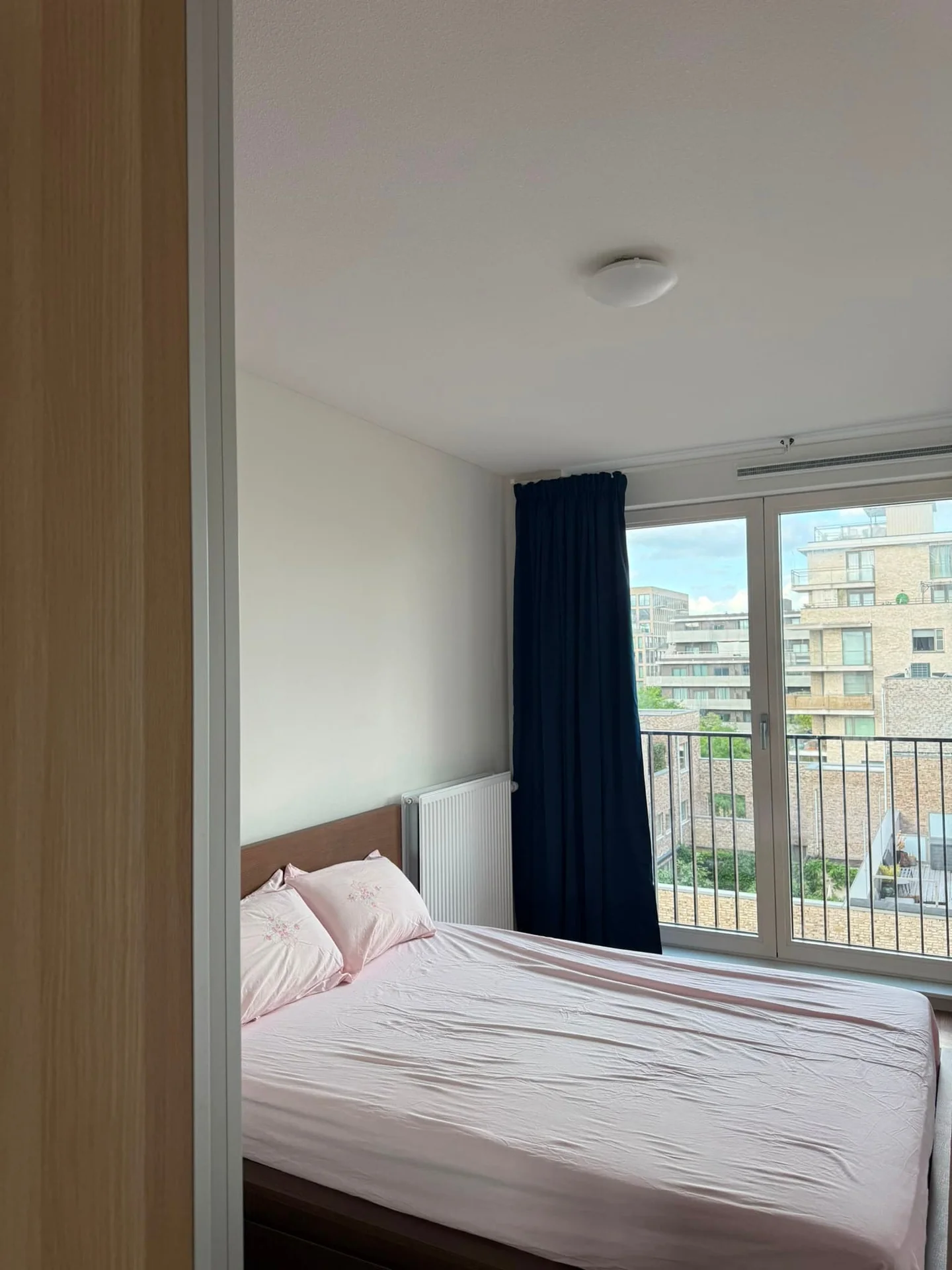 Foto van de Kamer gelegen aan de Eef Kamerbeekstraat in Amsterdam