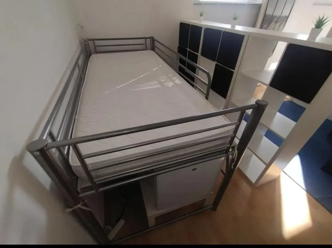 Foto van de Kamer gelegen aan de Veerlaan in Rotterdam