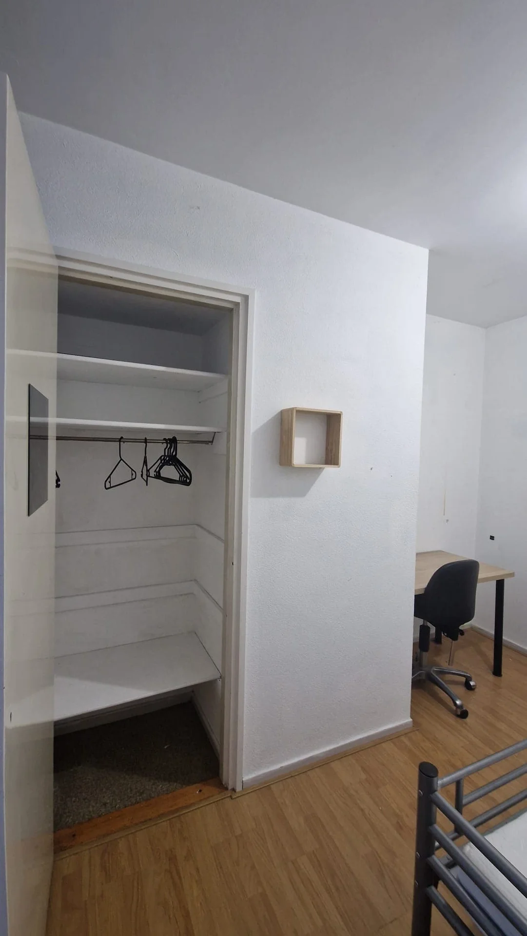 Foto van de Kamer gelegen aan de Ir. Lelyweg in Haarlem