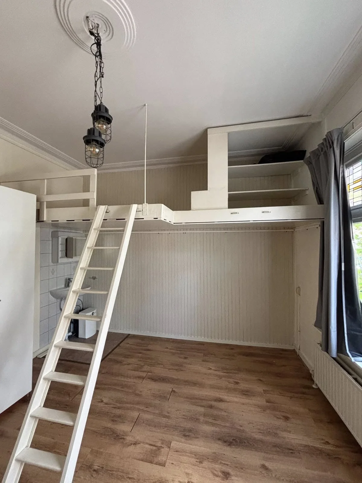 Foto van de Kamer gelegen aan de Koninginnelaan in Groningen