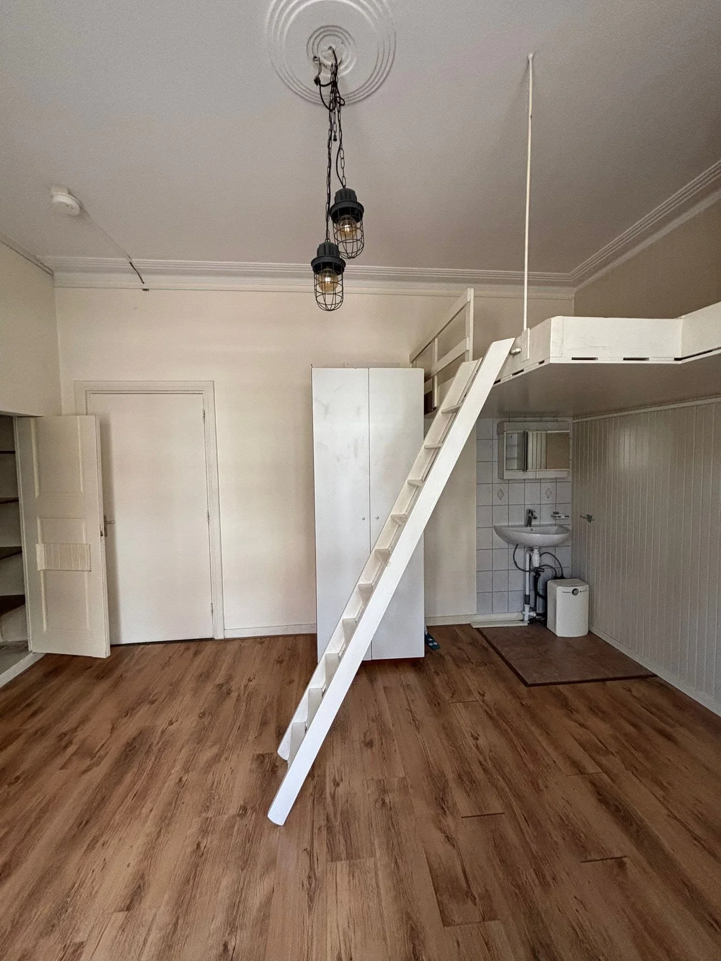Foto van de Kamer gelegen aan de Koninginnelaan in Groningen