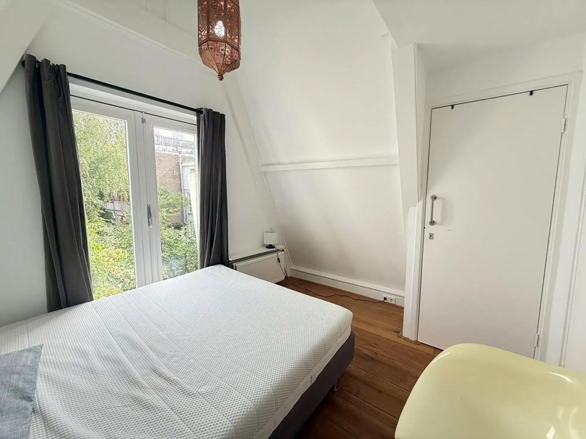 Foto van de Appartement gelegen aan de Binnen Oranjestraat in Amsterdam