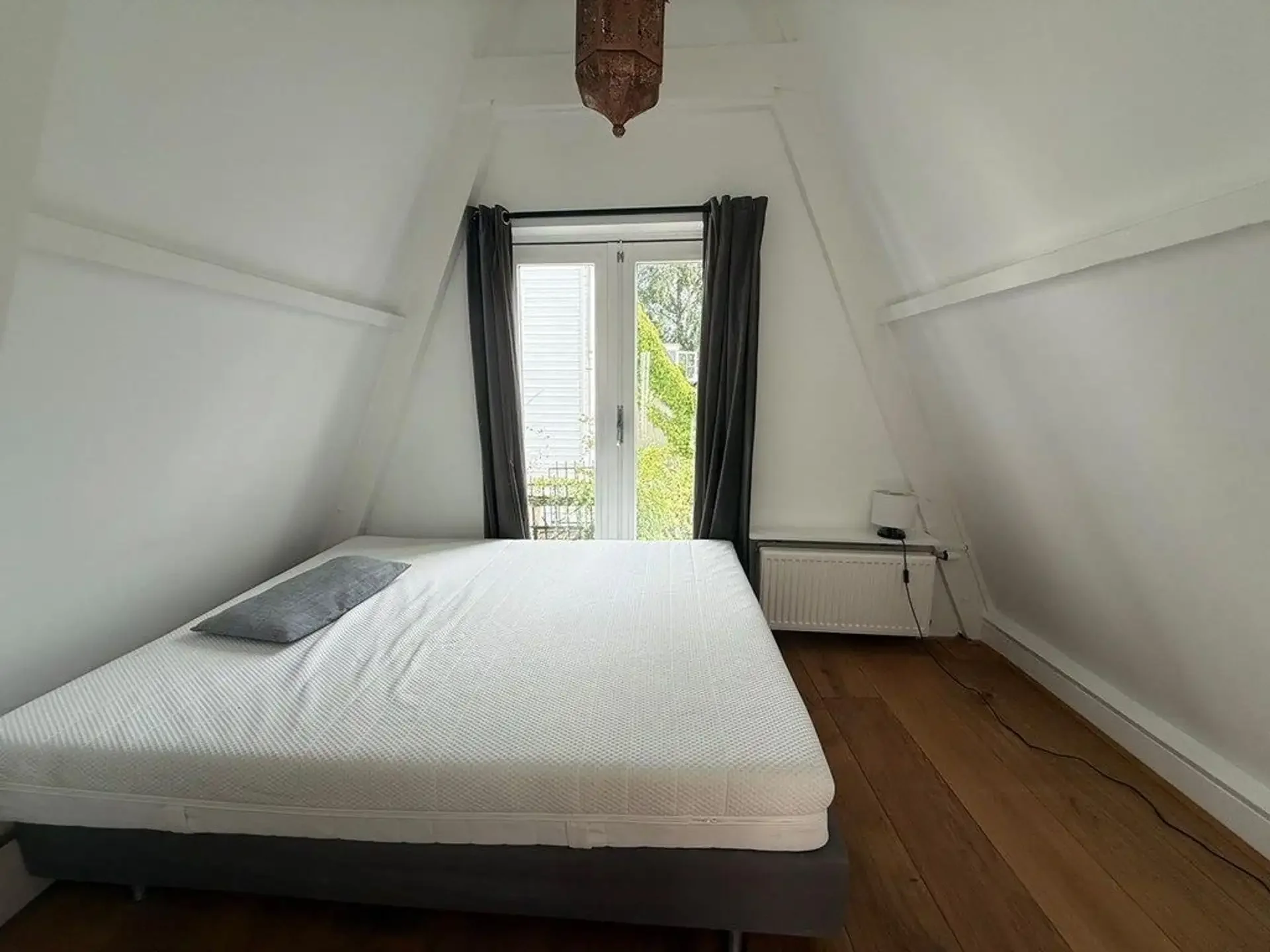 Foto van de Appartement gelegen aan de Binnen Oranjestraat in Amsterdam