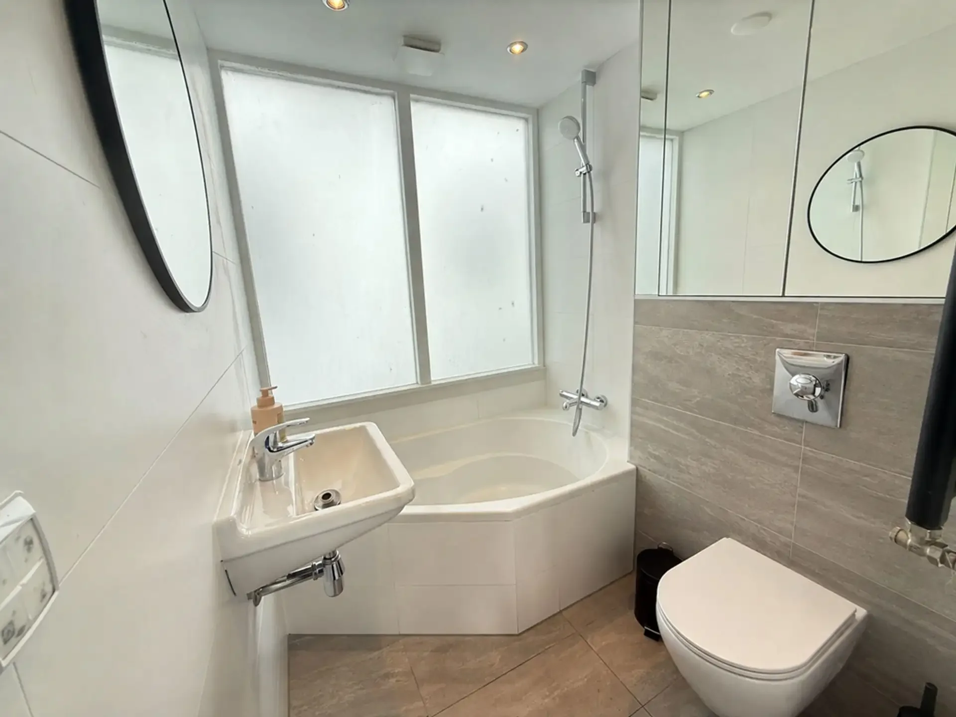 Foto van de Appartement gelegen aan de Binnen Oranjestraat in Amsterdam