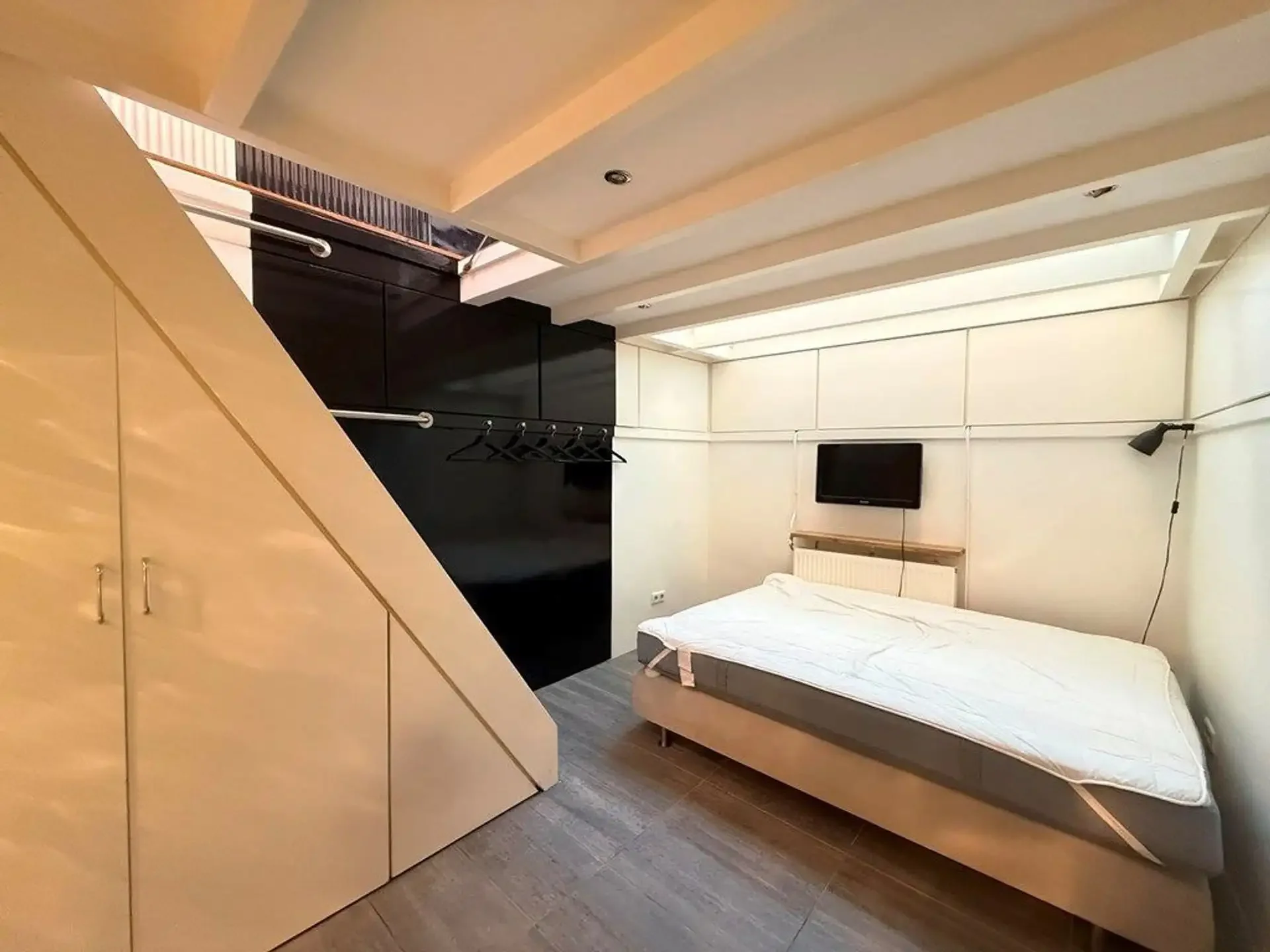 Foto van de Appartement gelegen aan de Binnen Oranjestraat in Amsterdam