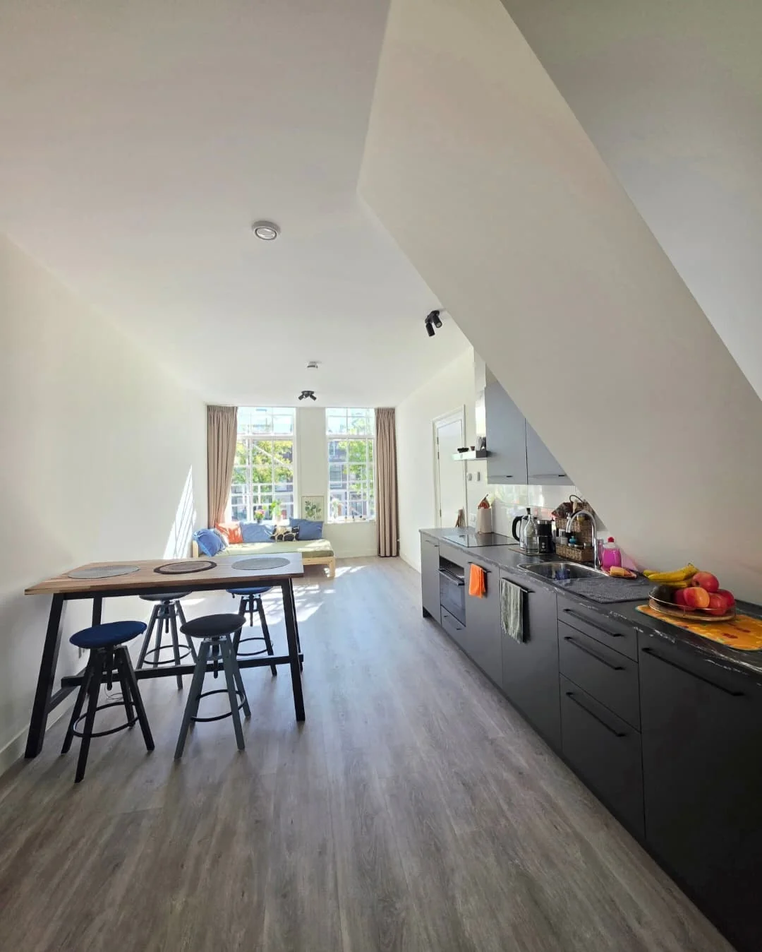 Foto van de Kamer gelegen aan de Herengracht in Leiden