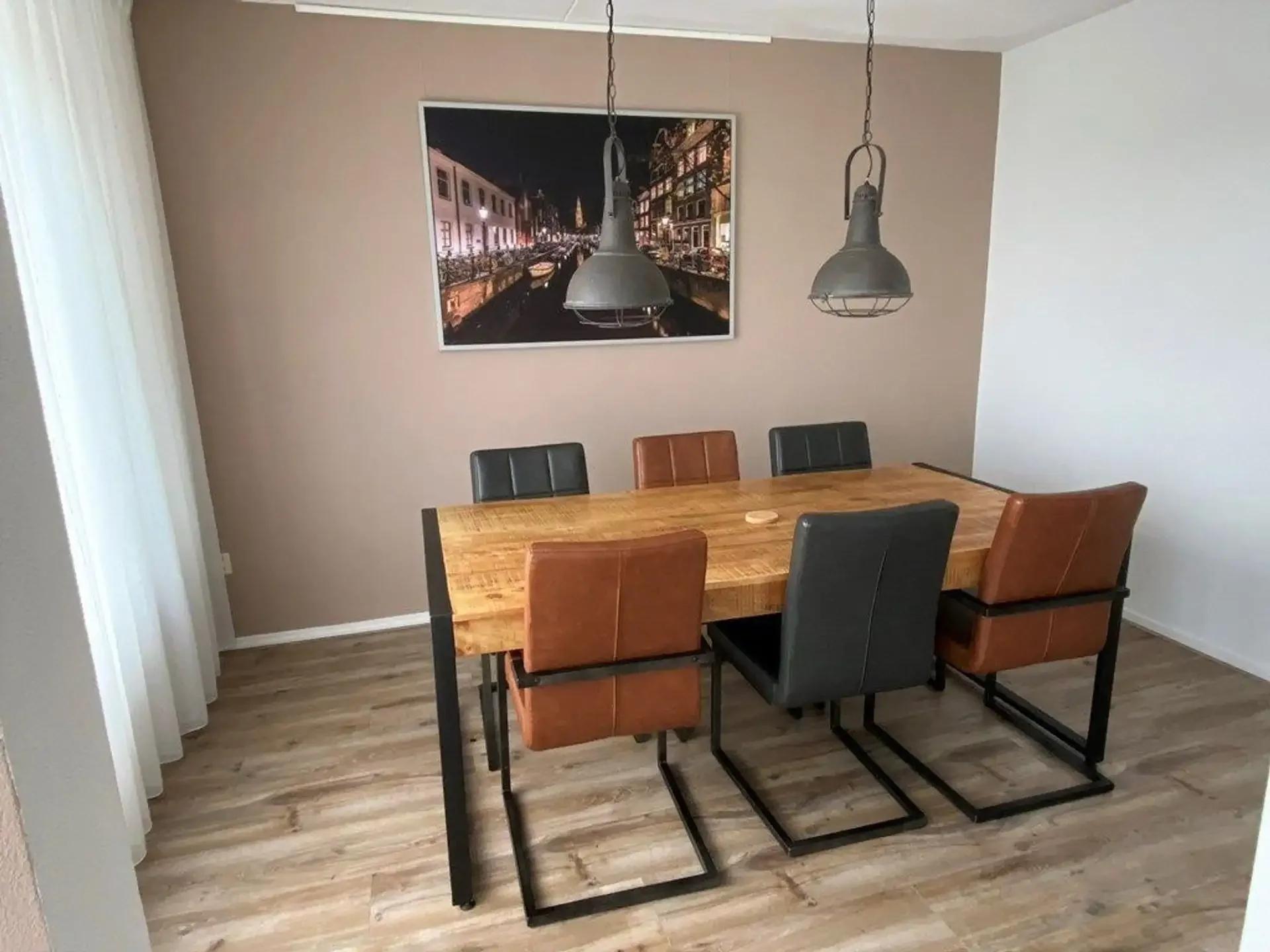 Foto van de Appartement gelegen aan de Loenermark in Amsterdam