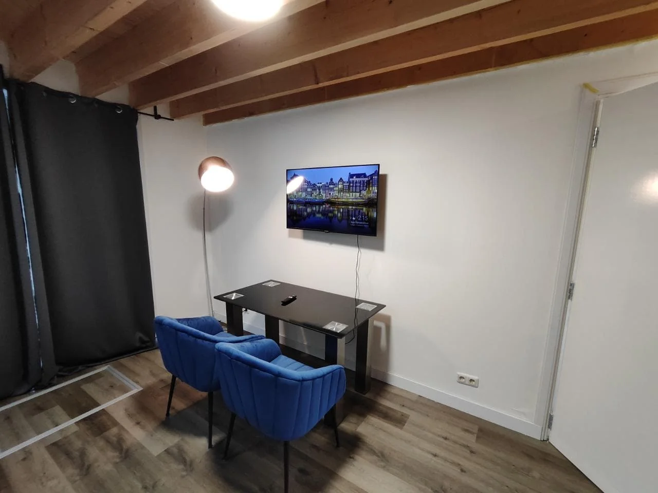 Foto van de Studio gelegen aan de Maarsseveensevaart in Maarssen