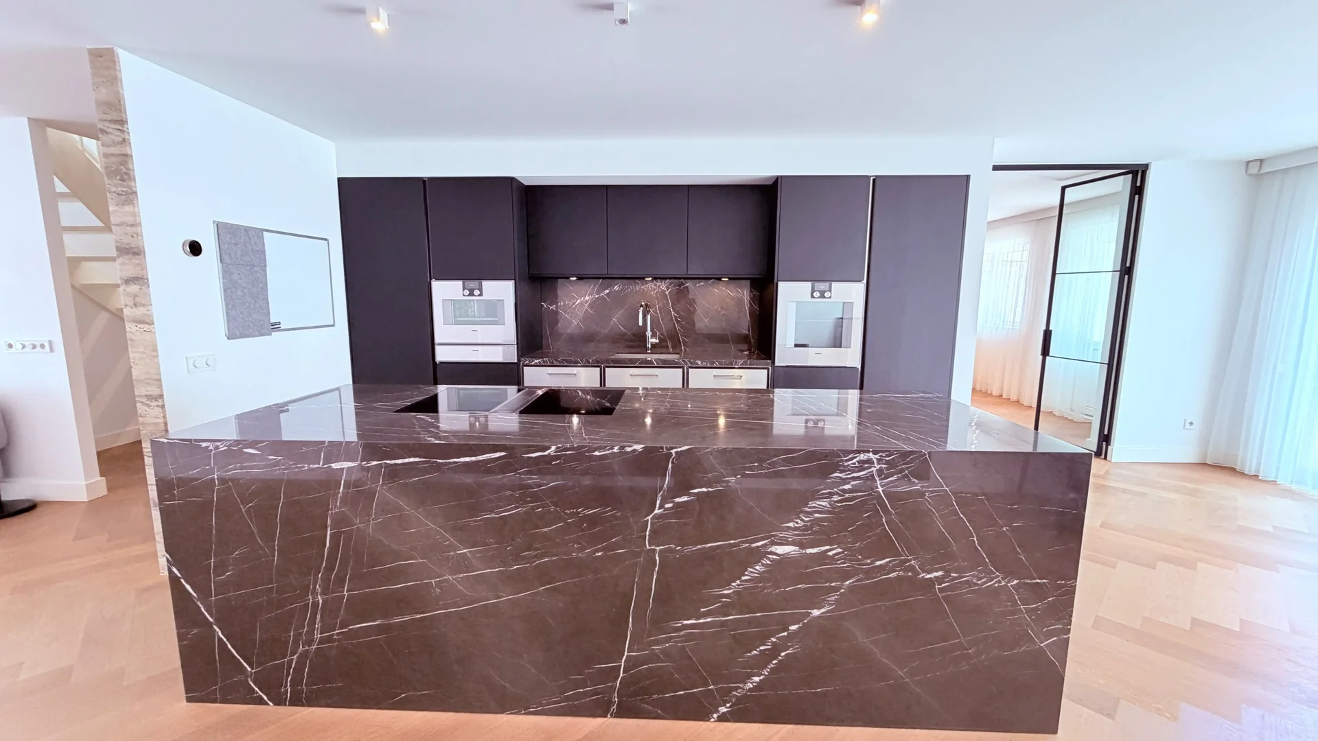 Foto van de Appartement gelegen aan de Catharina van Renneslaan in Amstelveen