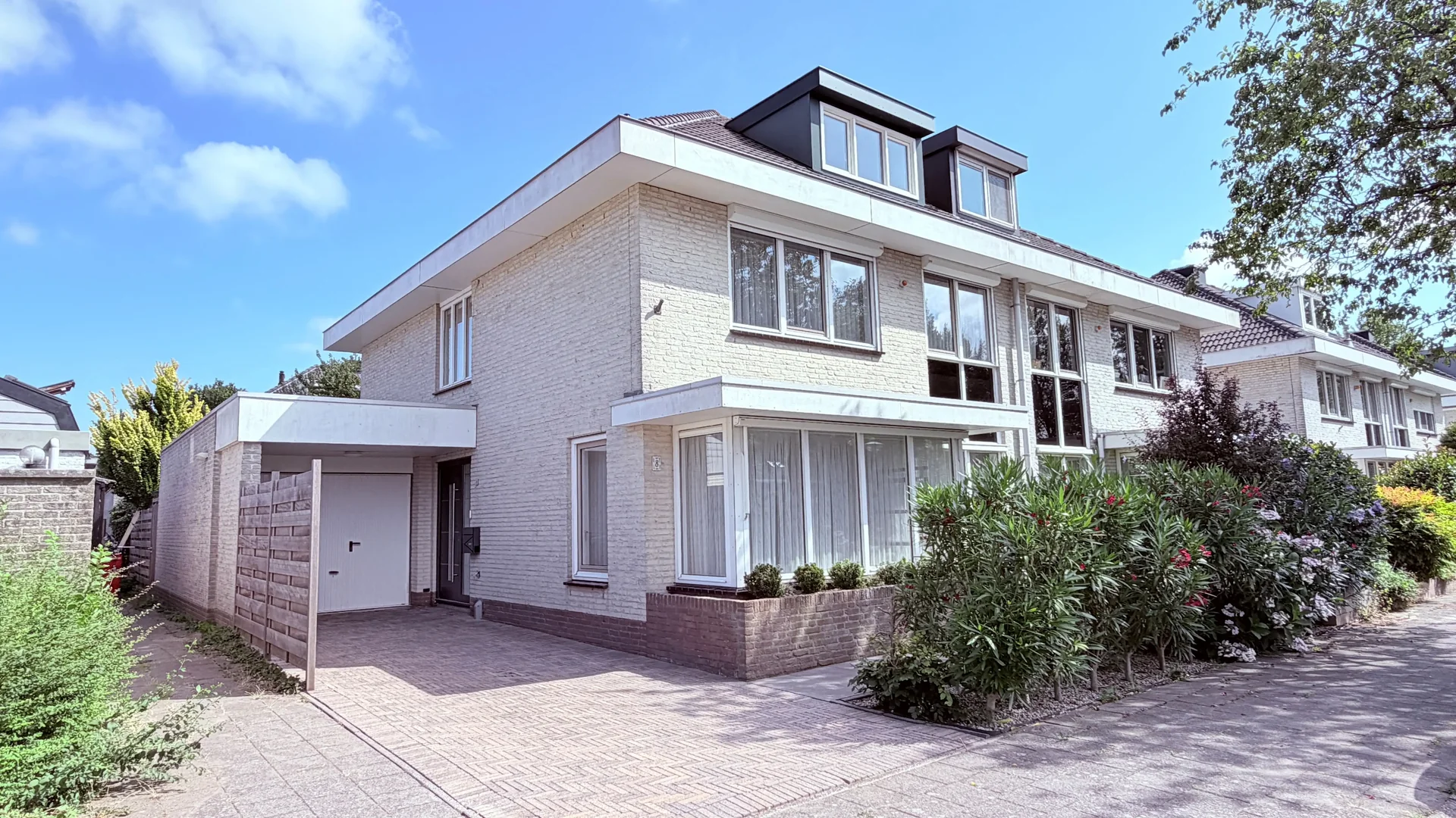 Foto van de Appartement gelegen aan de Catharina van Renneslaan in Amstelveen