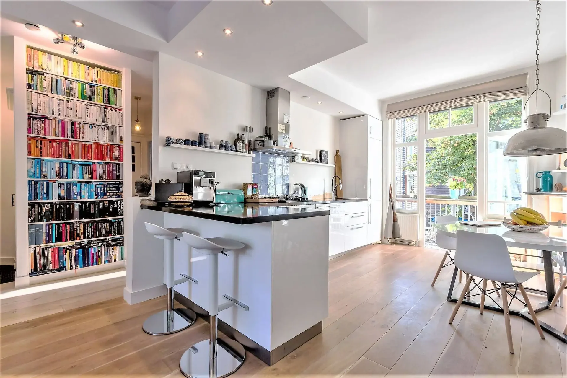 Foto van de Appartement gelegen aan de Steve Bikoplein in Amsterdam