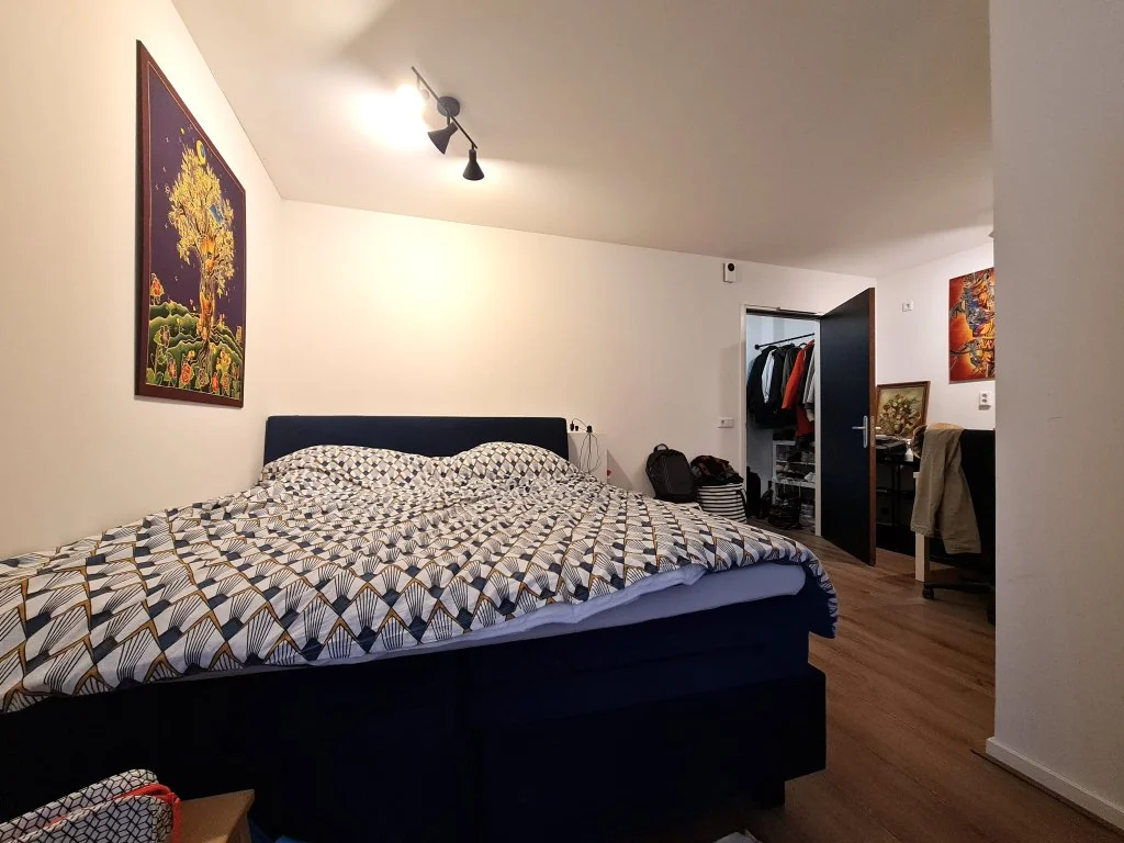 geblurde versie van de foto als achtergrond