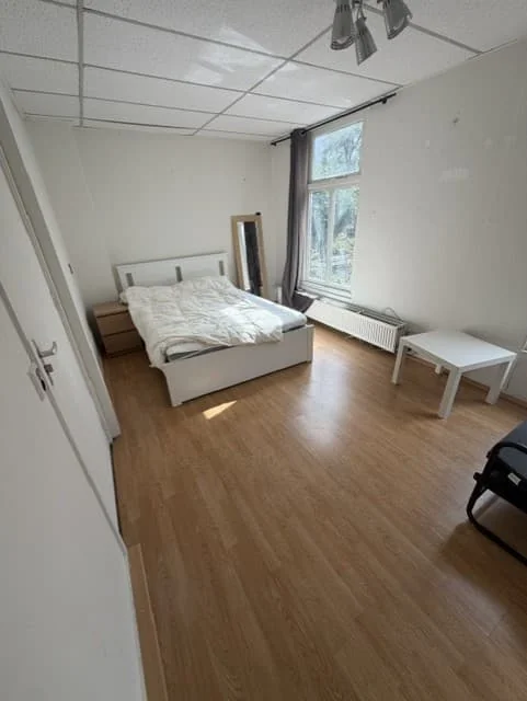 Foto van de Kamer gelegen aan de Gysbert Japicxstraat in Leeuwarden