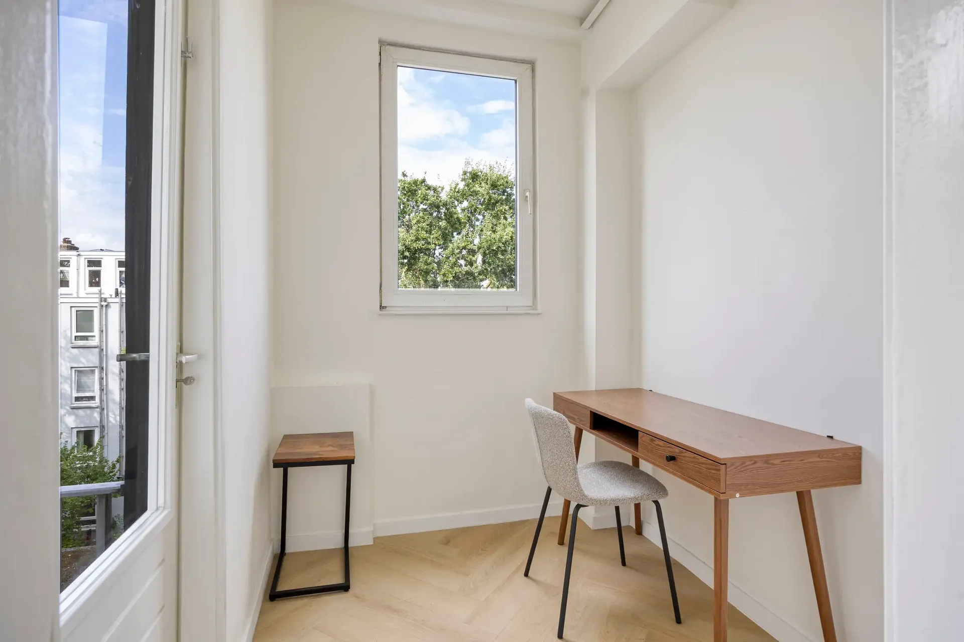 Foto van de Appartement gelegen aan de Jacob van Lennepkade in Amsterdam