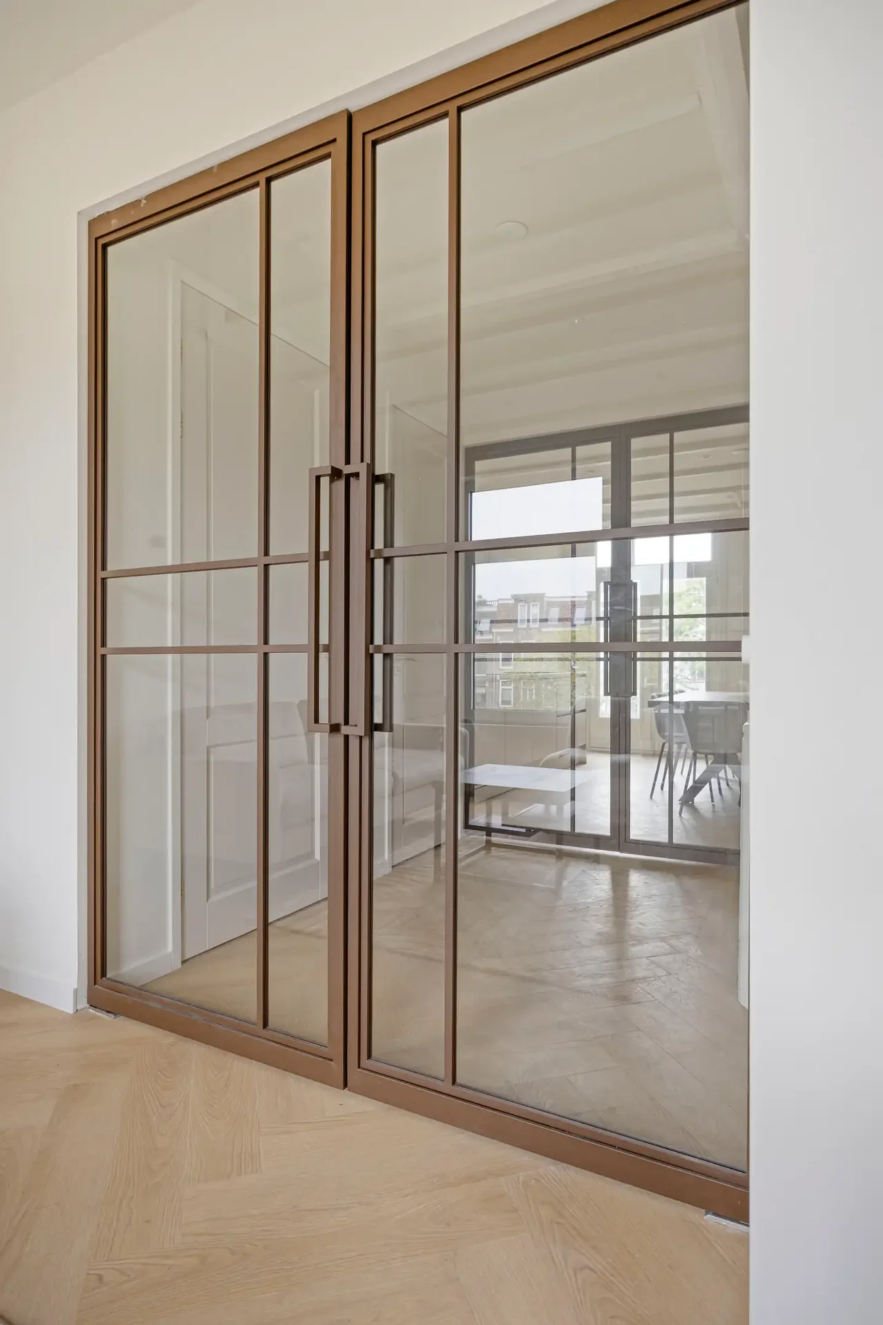 Foto van de Appartement gelegen aan de Jacob van Lennepkade in Amsterdam