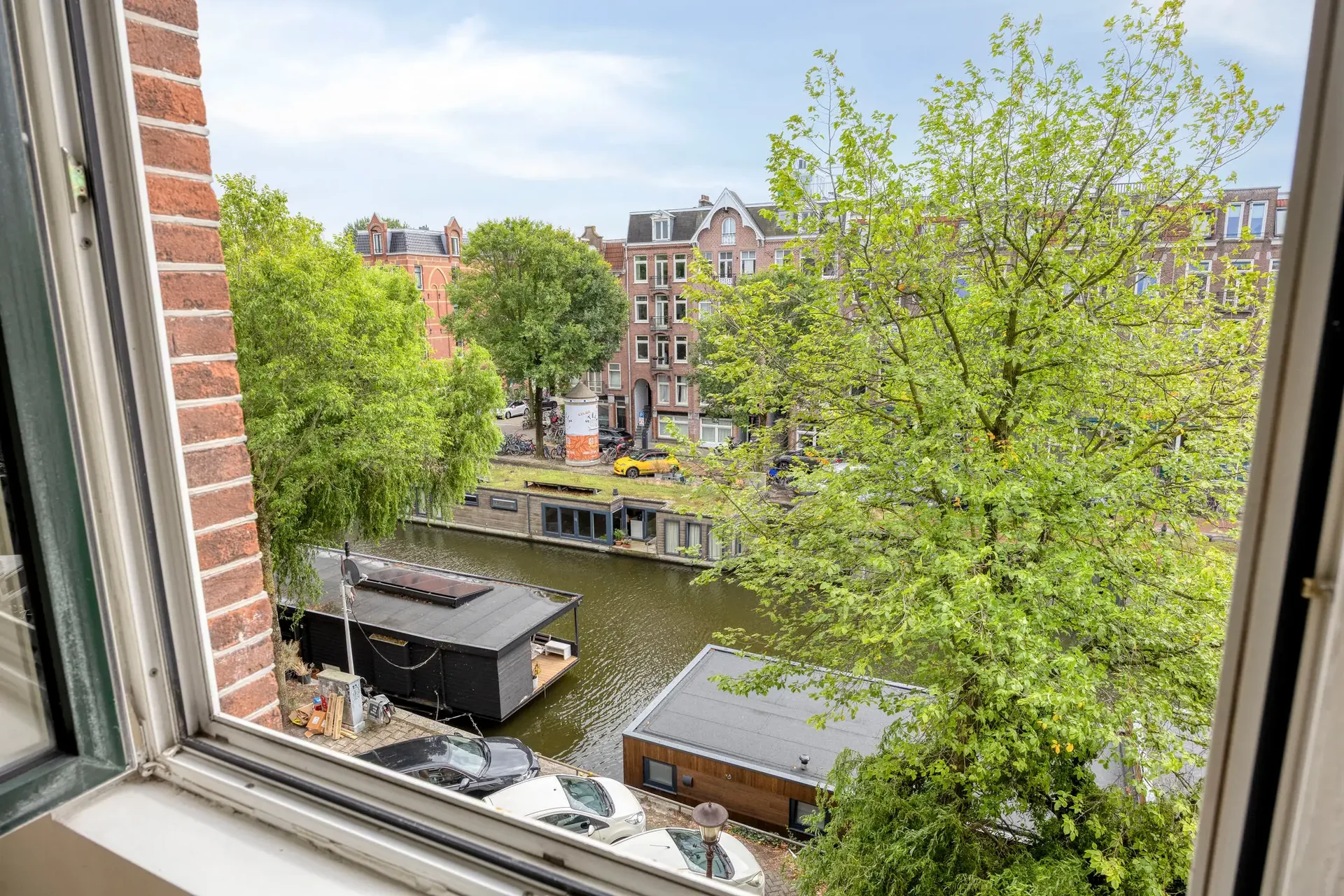 Foto van de Appartement gelegen aan de Jacob van Lennepkade in Amsterdam