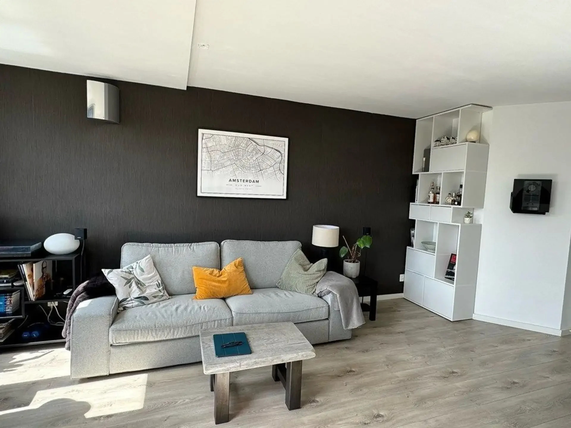 Foto van de Appartement gelegen aan de Bilderdijkkade in Amsterdam