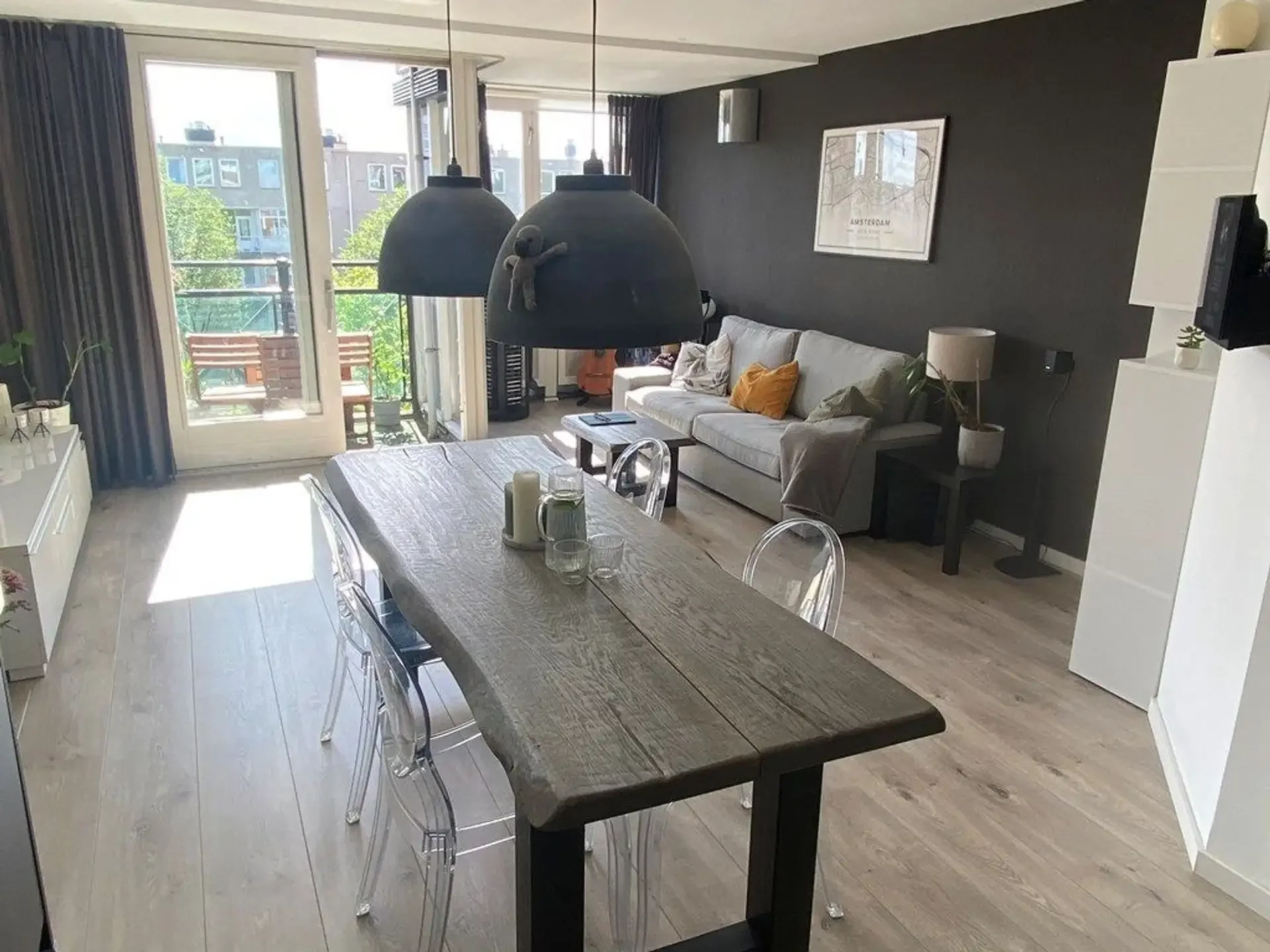 Foto van de Appartement gelegen aan de Bilderdijkkade in Amsterdam