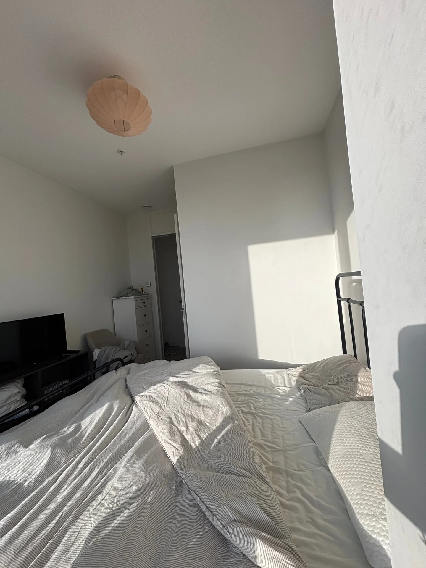 Foto van de Kamer gelegen aan de Hiraistraat in Amsterdam