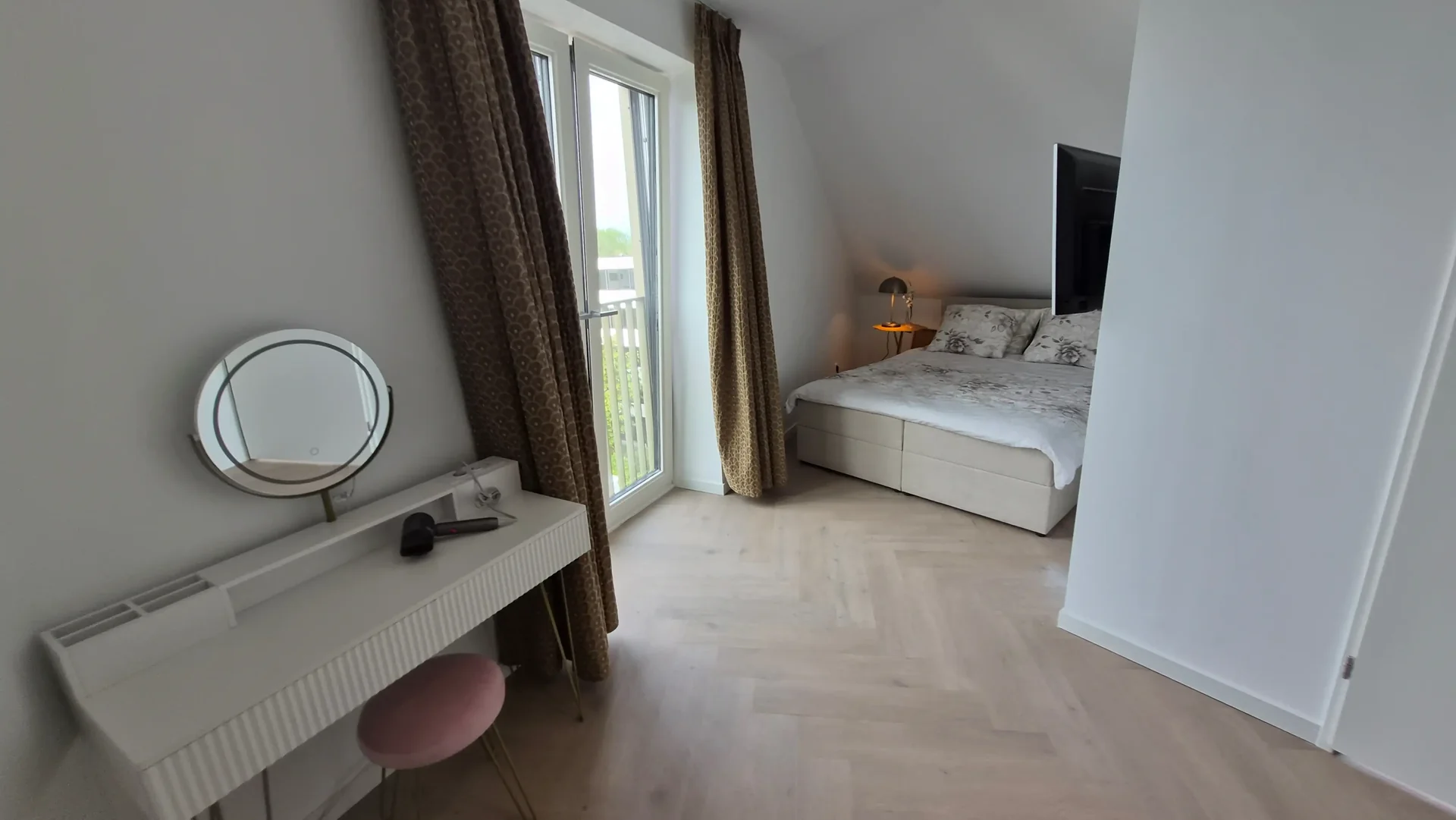 Foto van de Appartement gelegen aan de Burnhamstraat in Hoofddorp