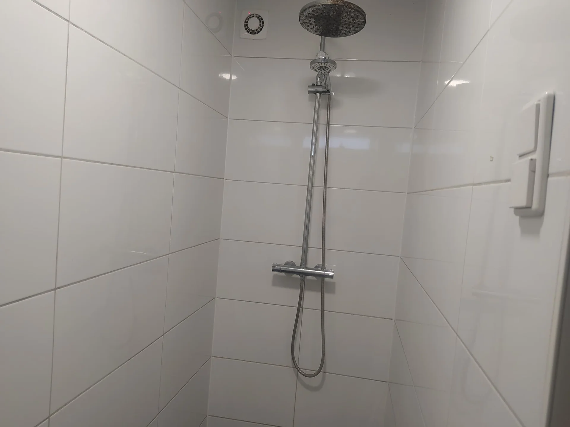 Foto van de Kamer gelegen aan de Schalkeroord in Rotterdam