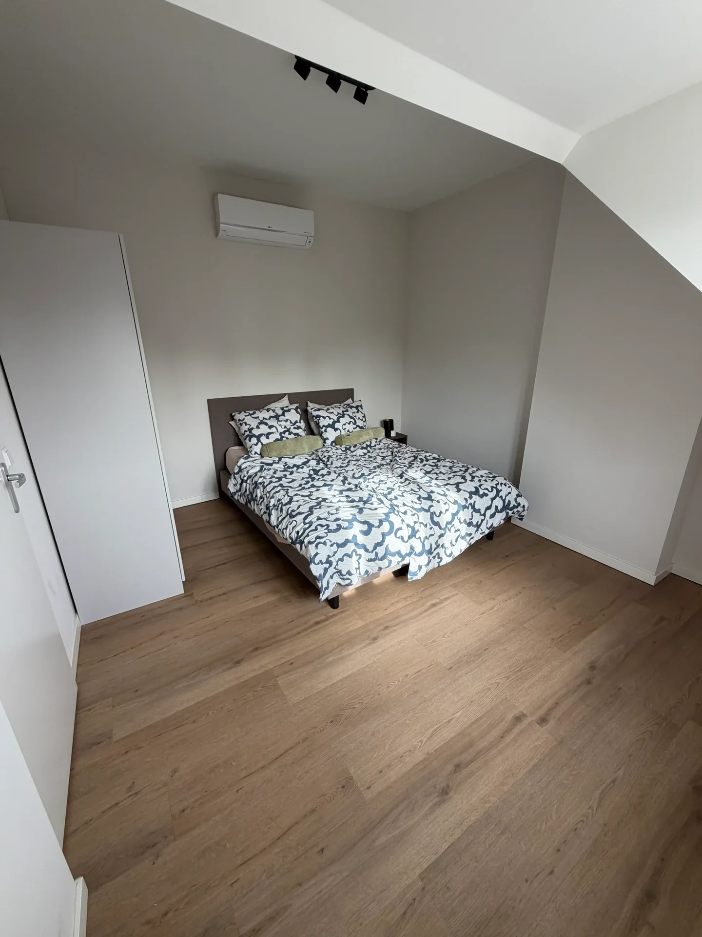 Foto van de Appartement gelegen aan de Boezemstraat in Rotterdam