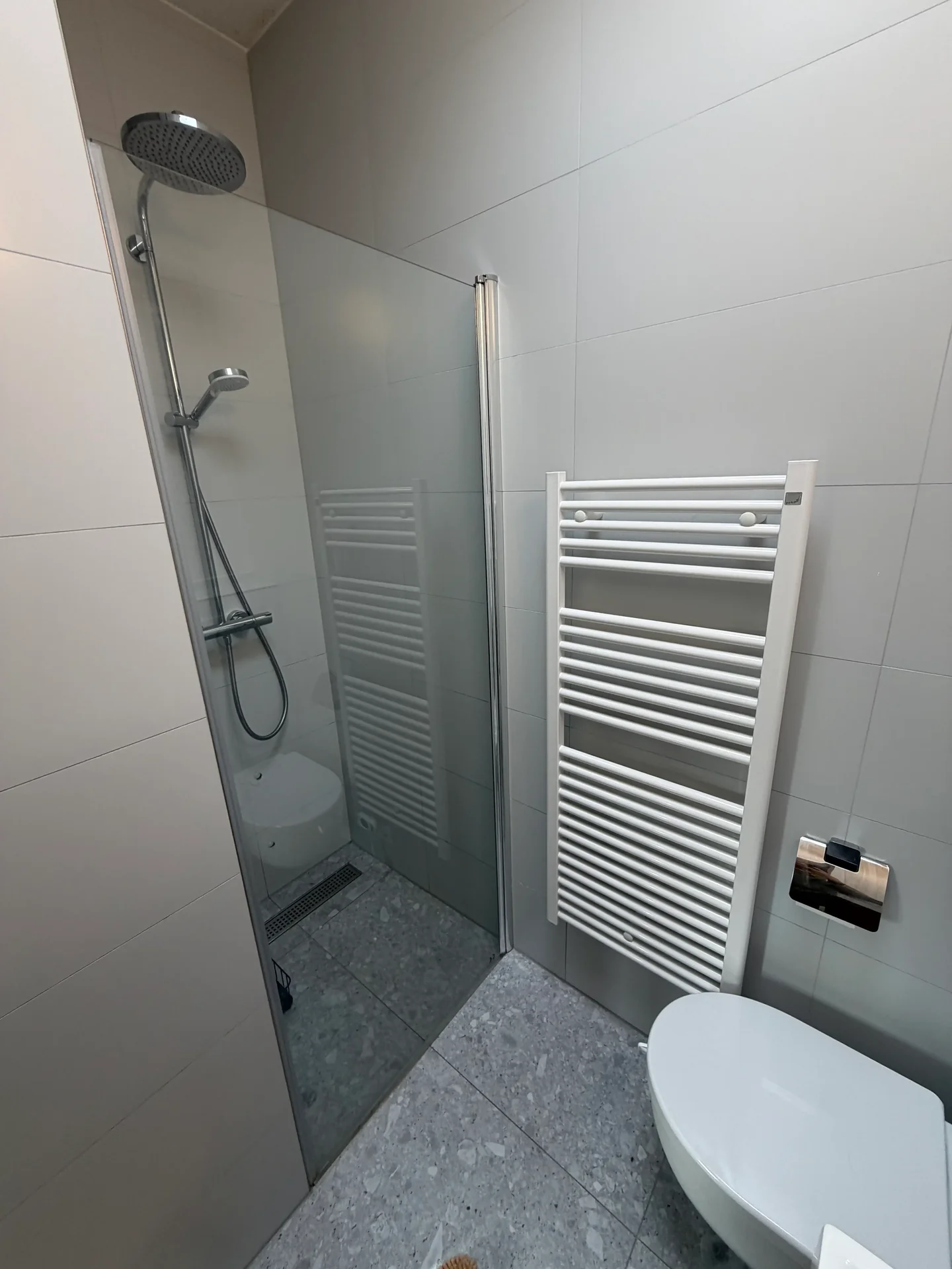 Foto van de Appartement gelegen aan de Boezemstraat in Rotterdam