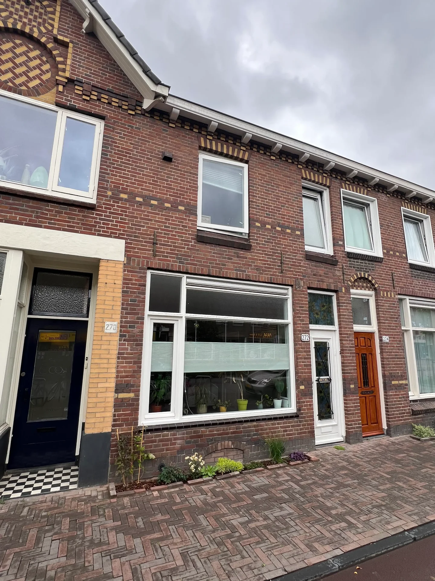 geblurde versie van de foto als achtergrond