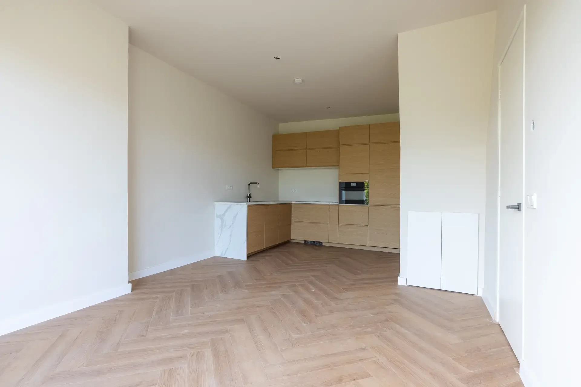 Foto van de Appartement gelegen aan de Mathenesserlaan in Rotterdam