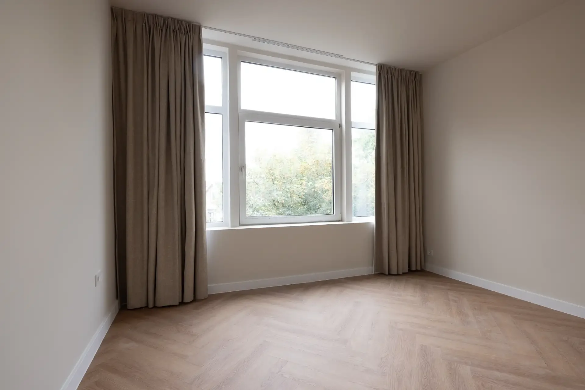 Foto van de Appartement gelegen aan de Mathenesserlaan in Rotterdam