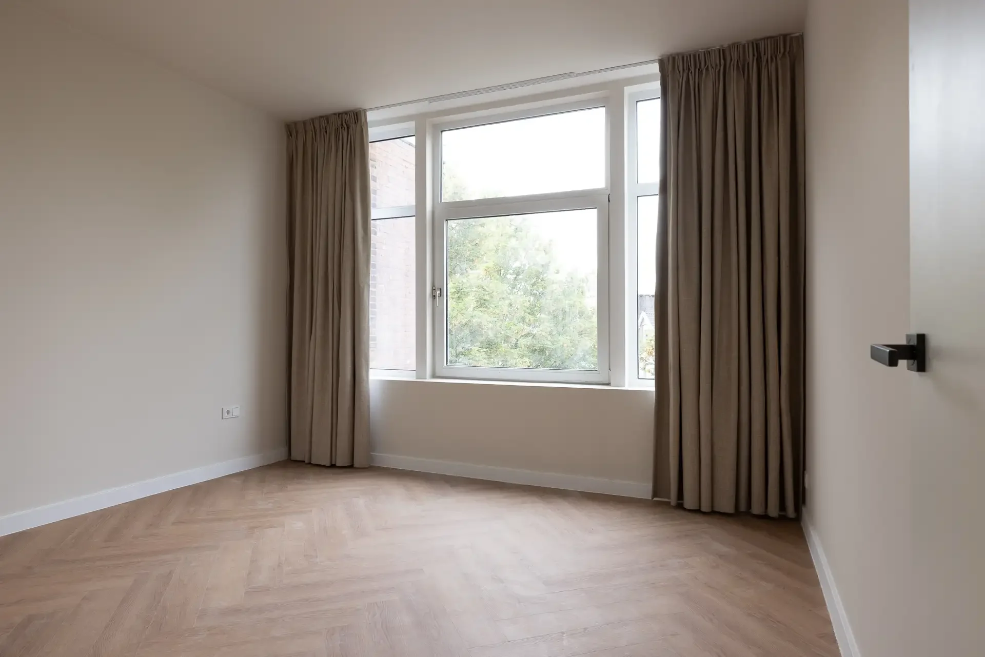 Foto van de Appartement gelegen aan de Mathenesserlaan in Rotterdam