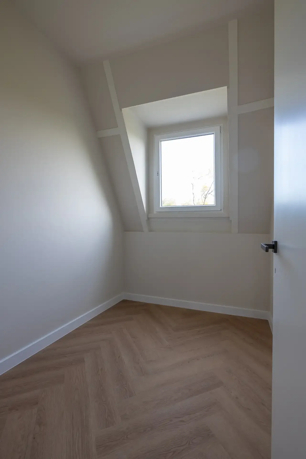 Foto van de Appartement gelegen aan de Mathenesserlaan in Rotterdam