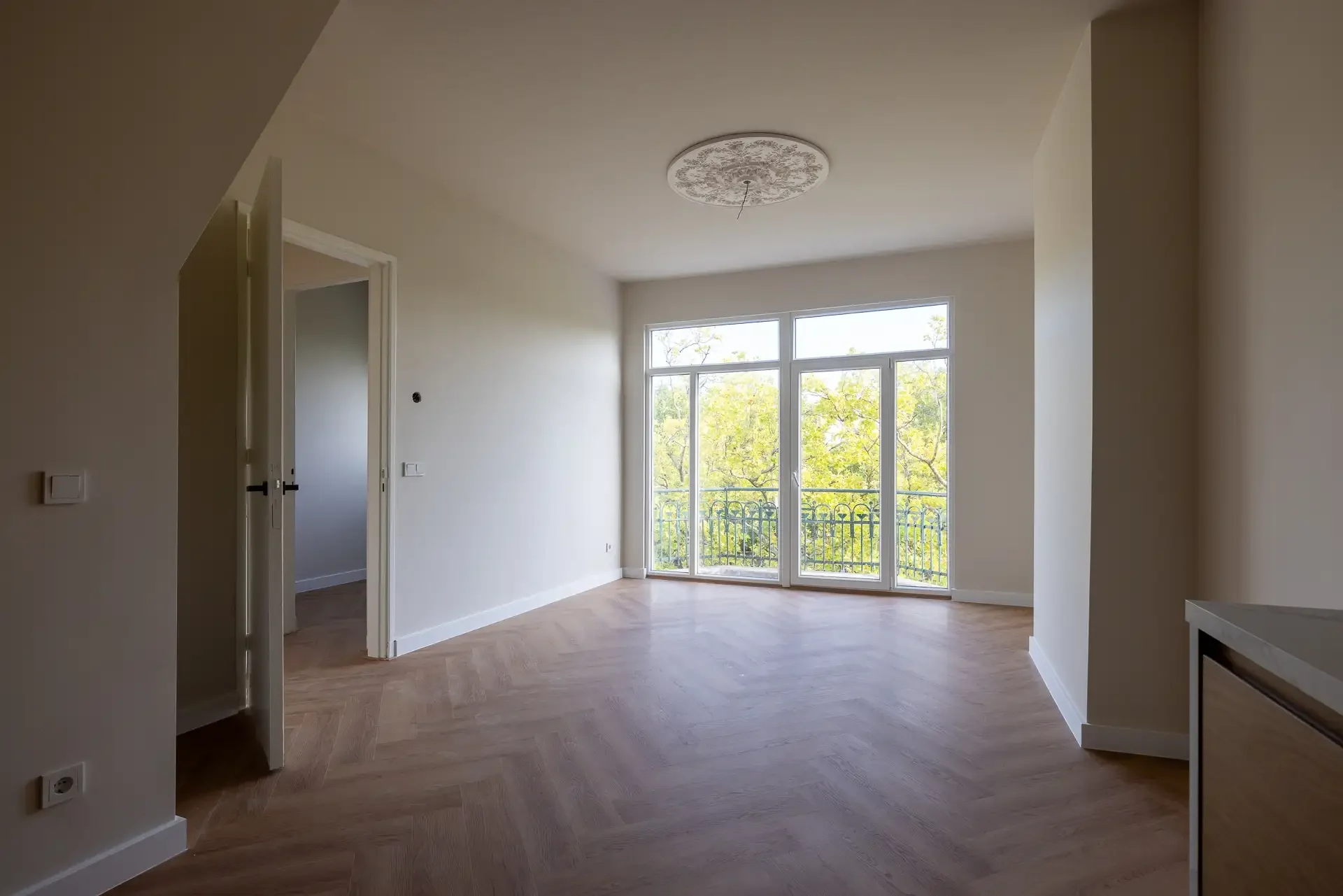 Foto van de Appartement gelegen aan de Mathenesserlaan in Rotterdam