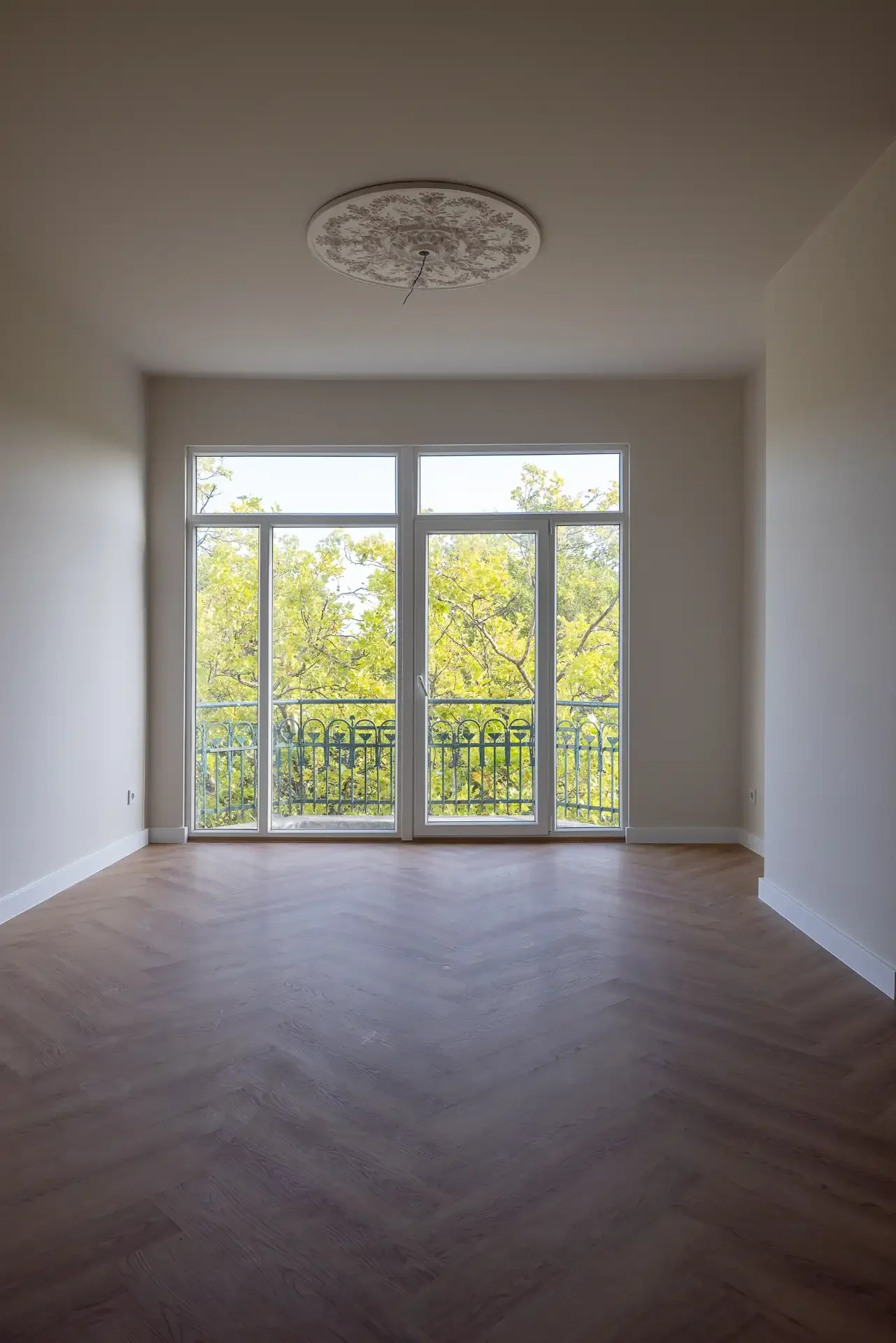 Foto van de Appartement gelegen aan de Mathenesserlaan in Rotterdam