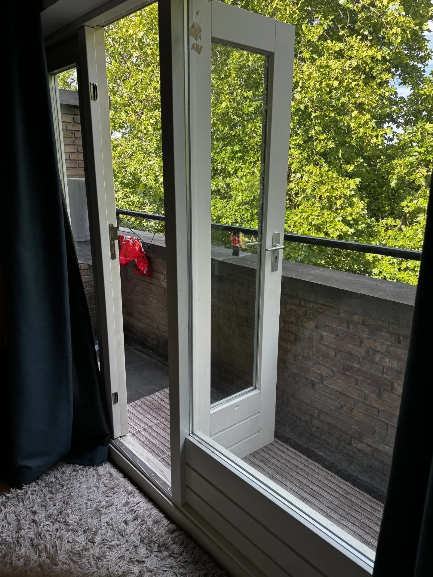 Foto van de Kamer gelegen aan de Dordtselaan in Rotterdam