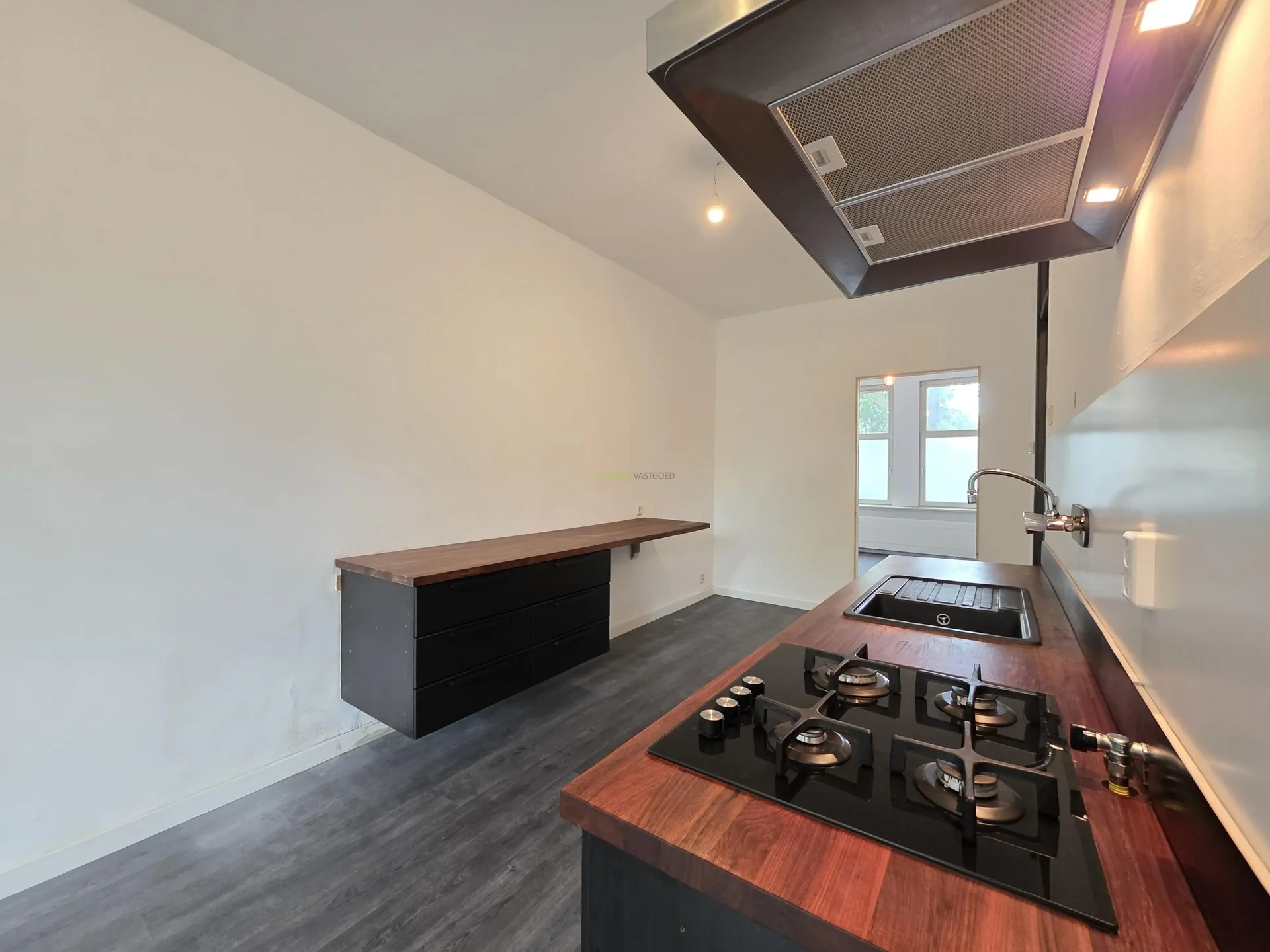 Foto van de Appartement gelegen aan de Mathenesserdijk in Rotterdam